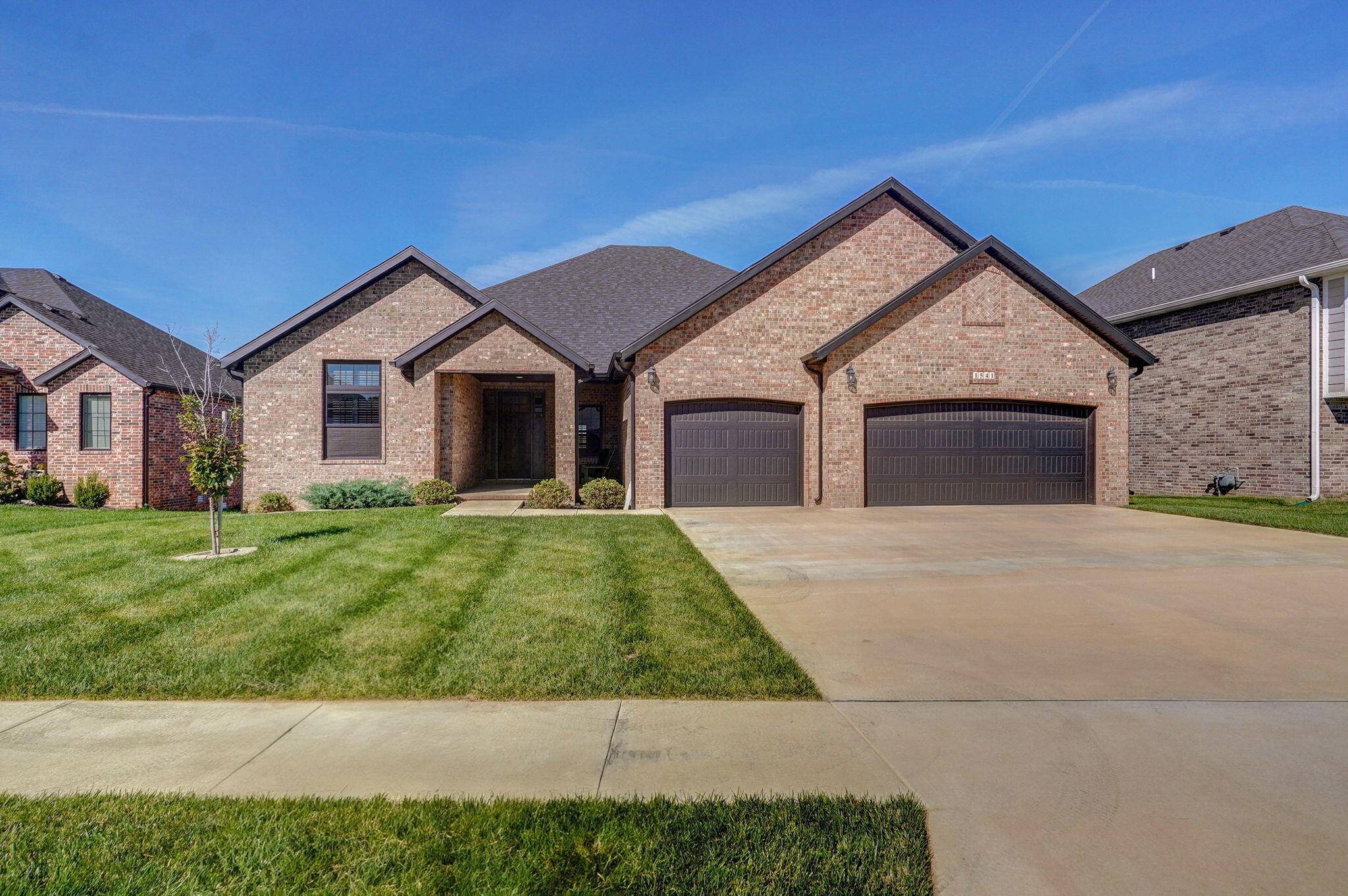 Springfield, MO 65802,1541 N Thornhill DR