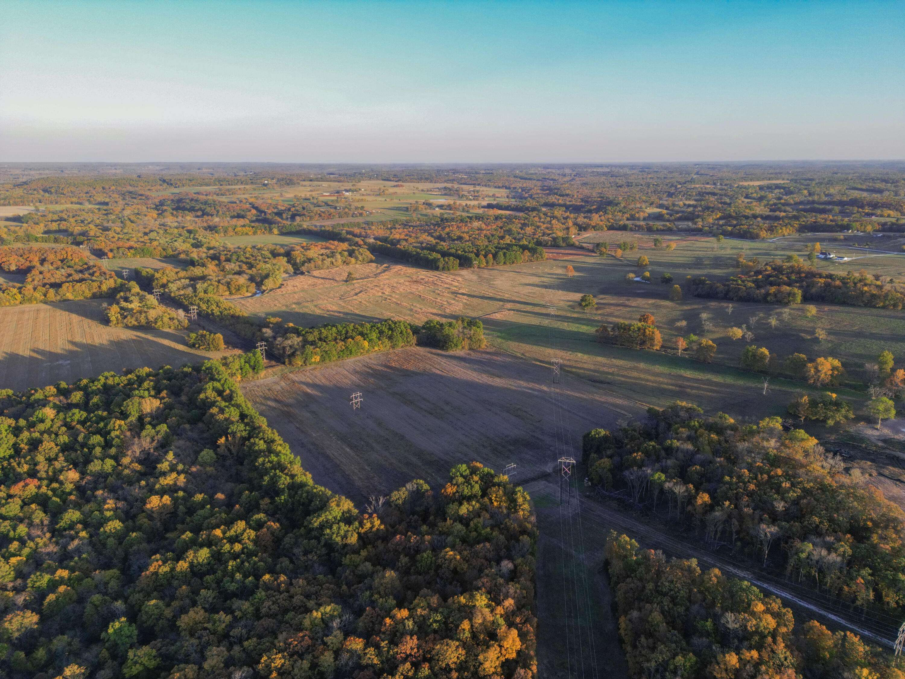 Stockton, MO 65785,008 Highway 32
