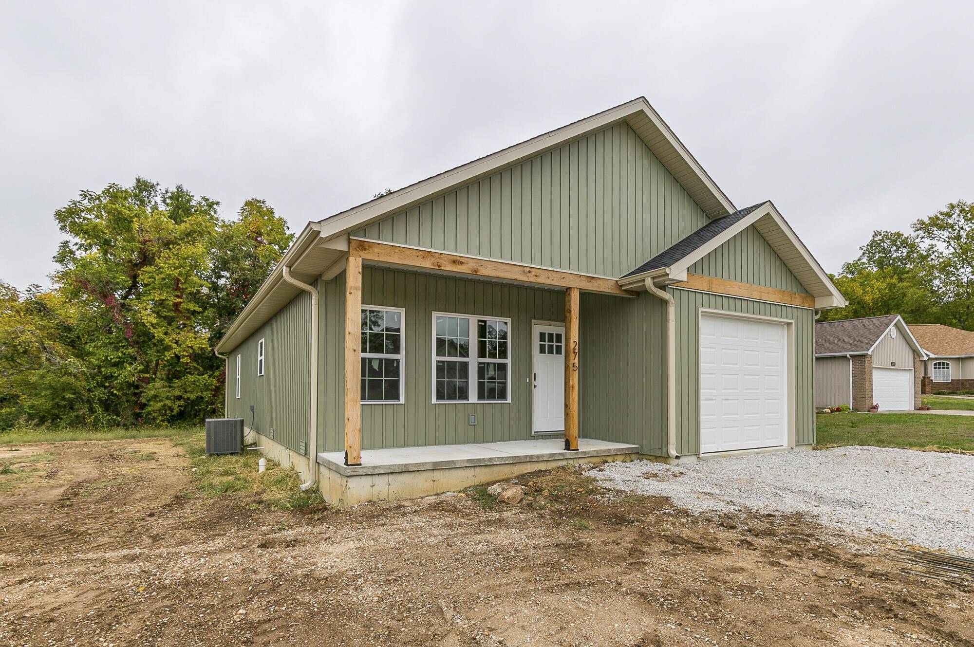 Bolivar, MO 65613,286 W Abbi LN