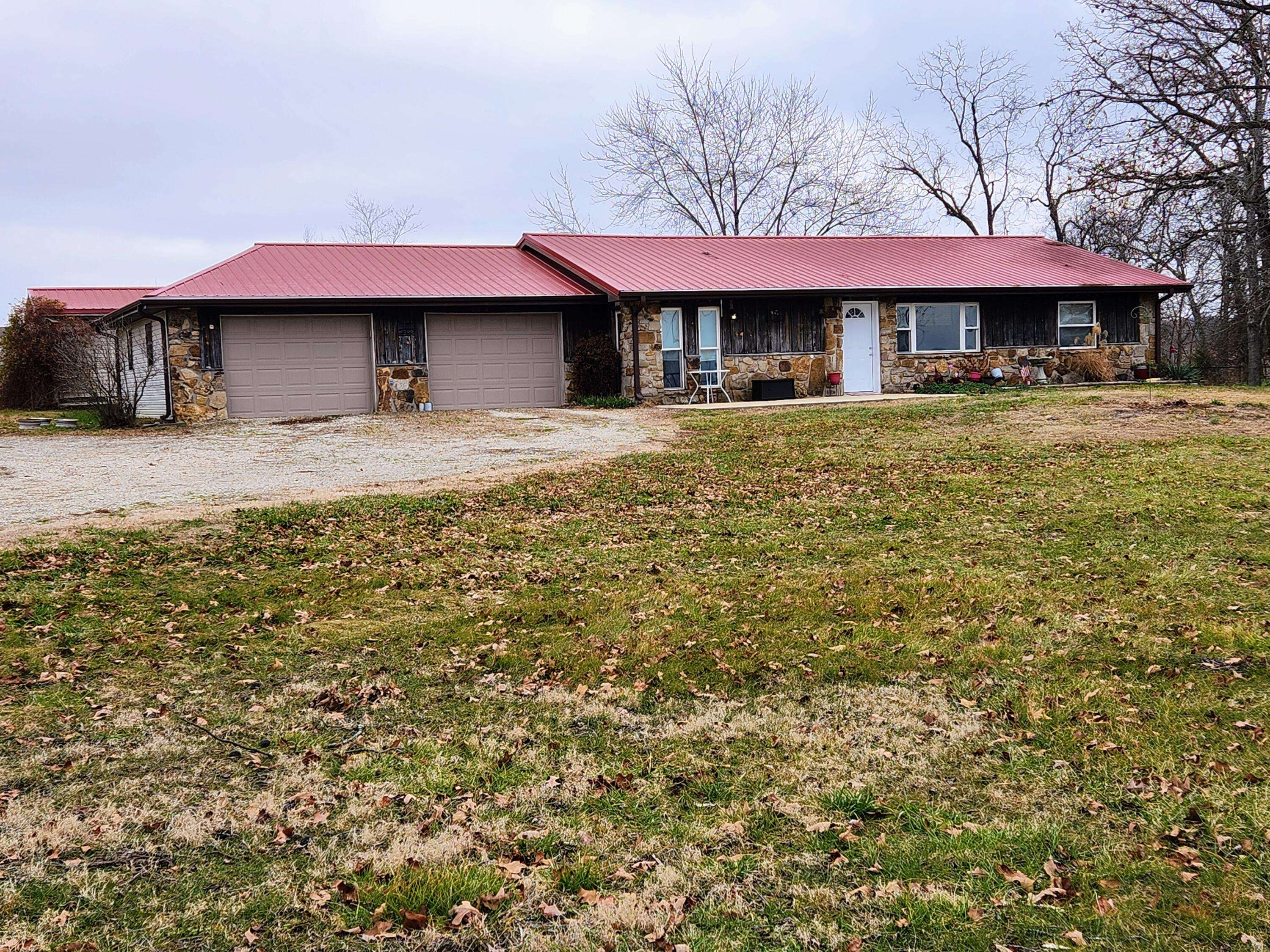 Bakersfield, MO 65609,14562 State Route Yy