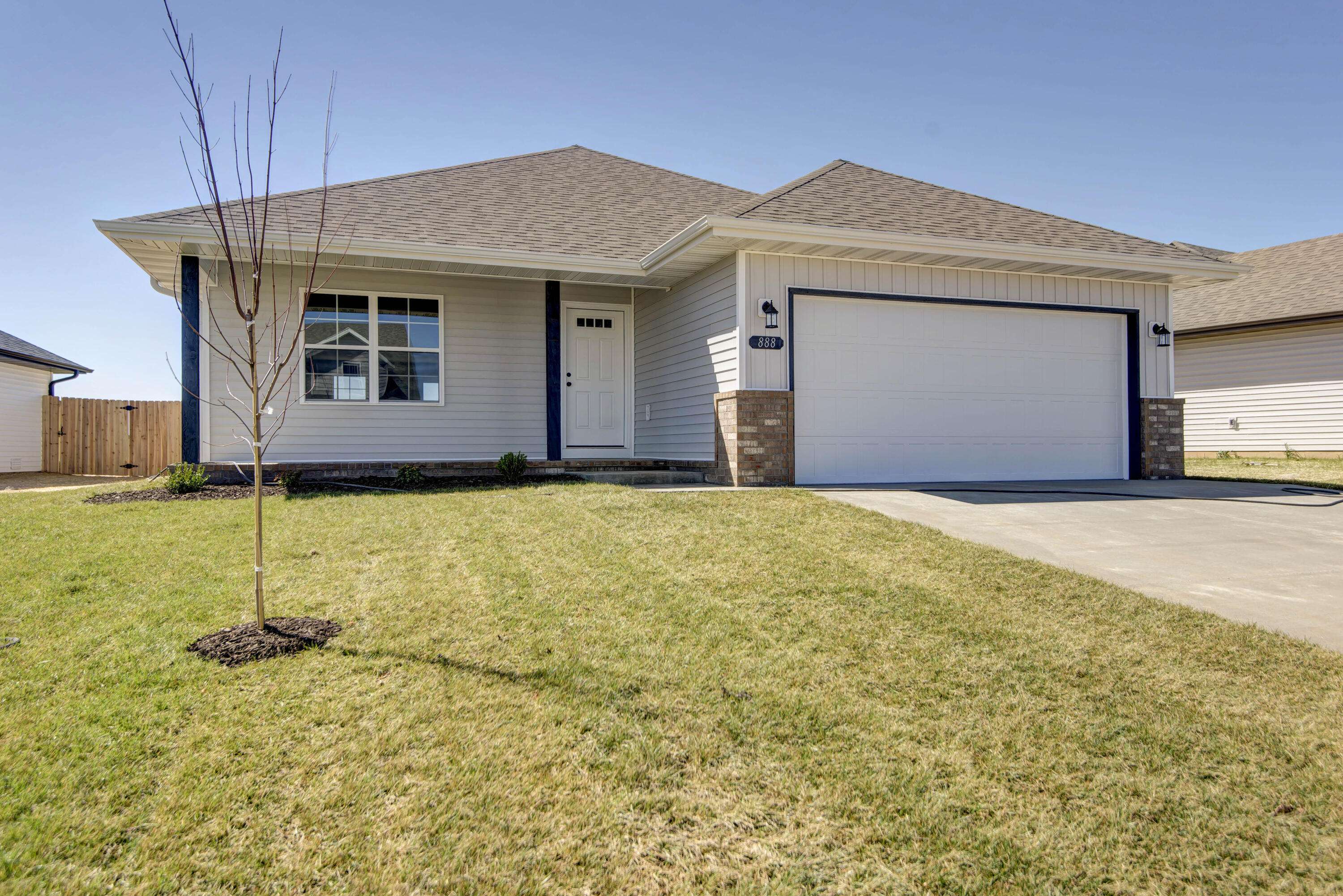 Nixa, MO 65714,888 S Parkside CIR #Lot 118