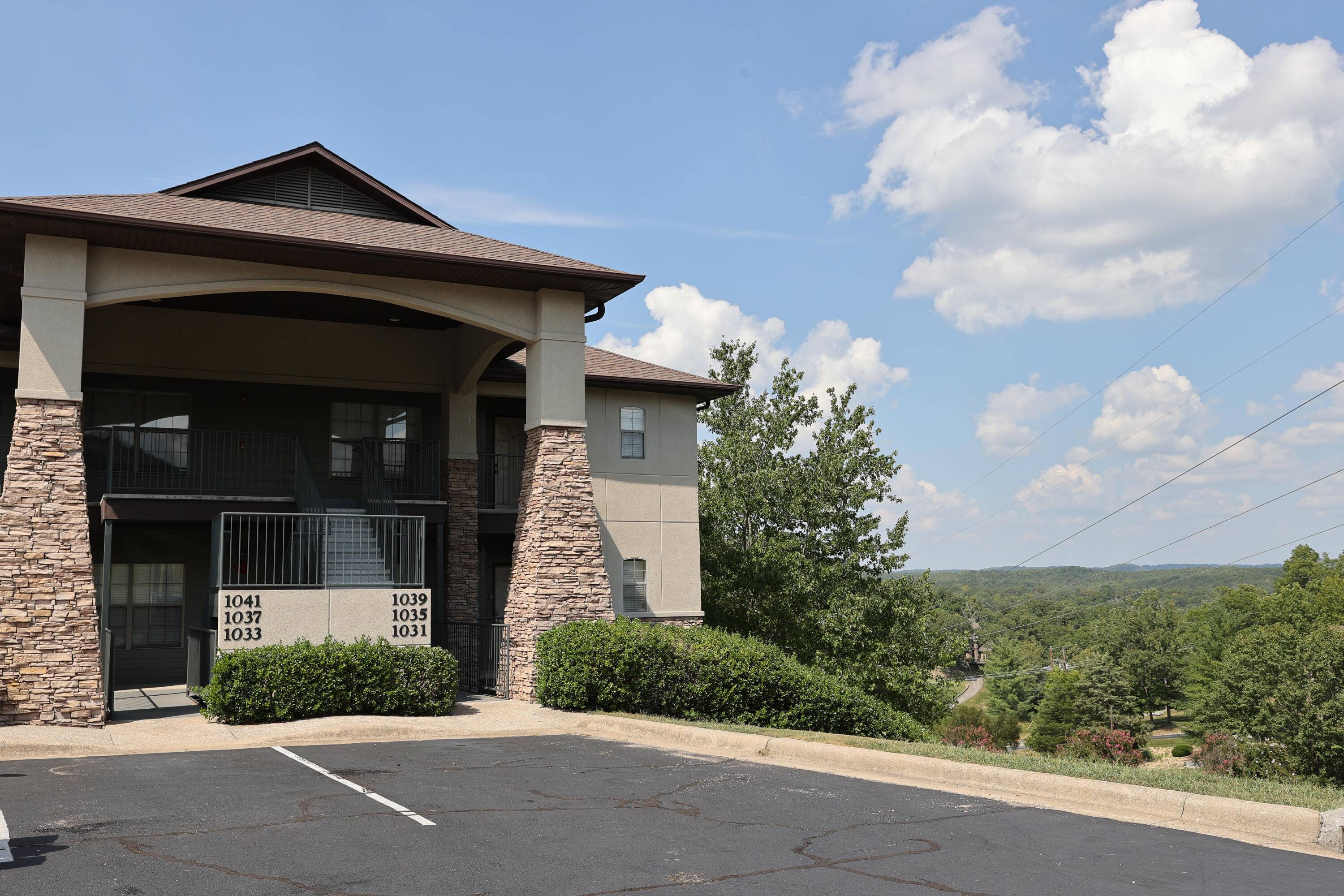 Branson West, MO 65737,1035 Golf DR