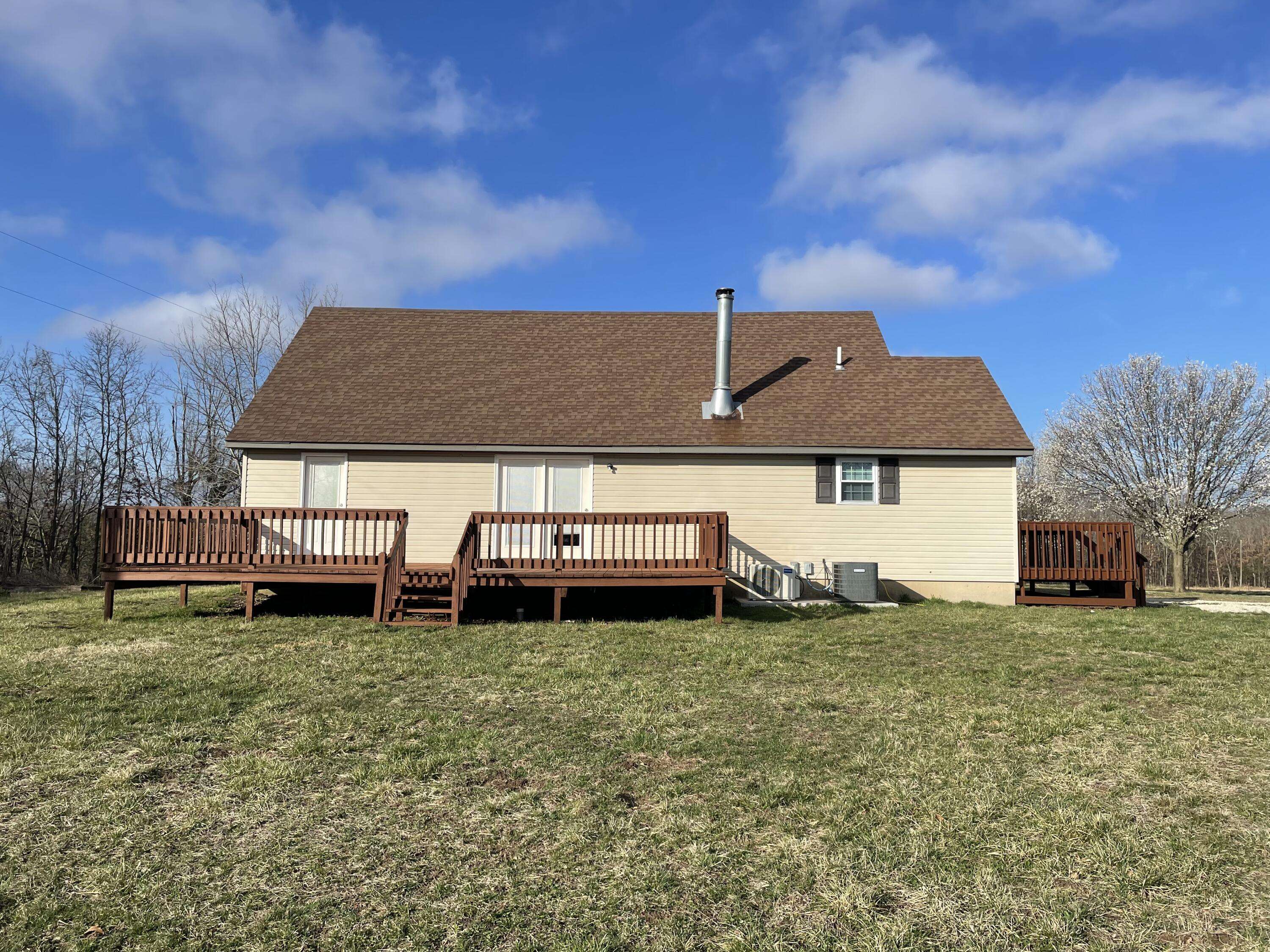Urbana, MO 65767,414 Howard Chapel Rd