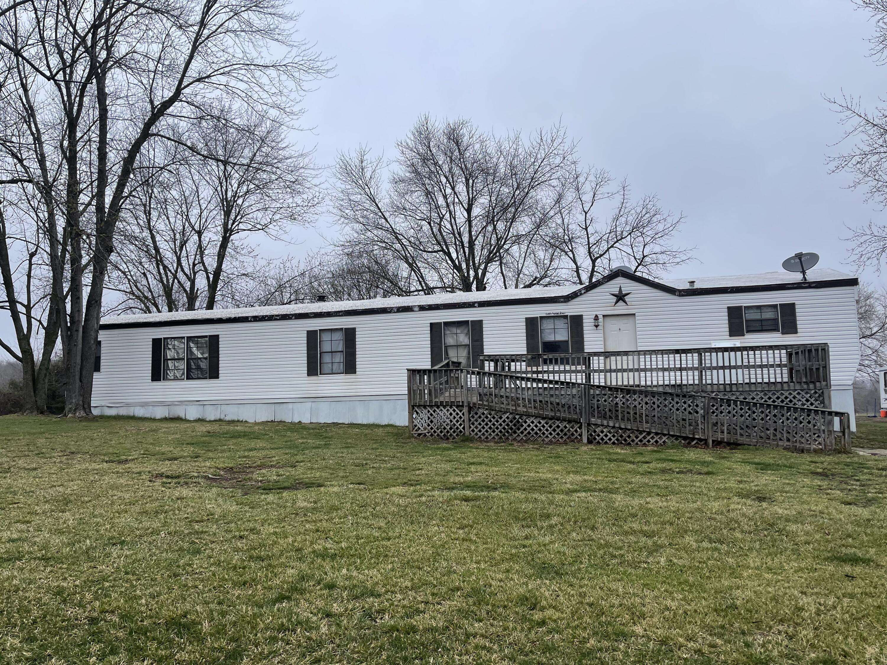 Urbana, MO 65767,512 Howard Chapel RD