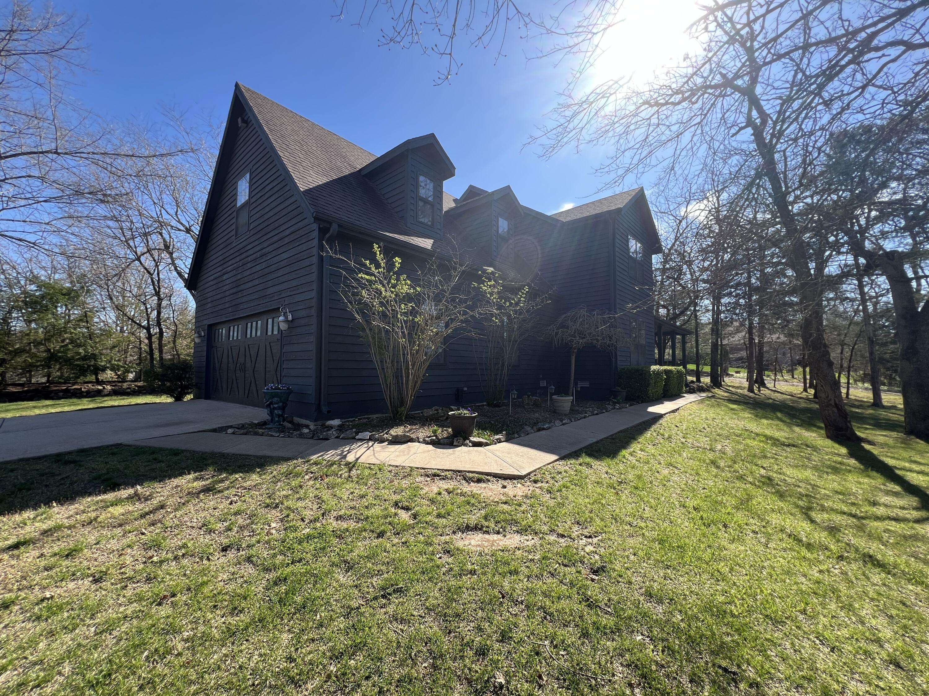 Reeds Spring, MO 65737,1001 Silvercrest Place