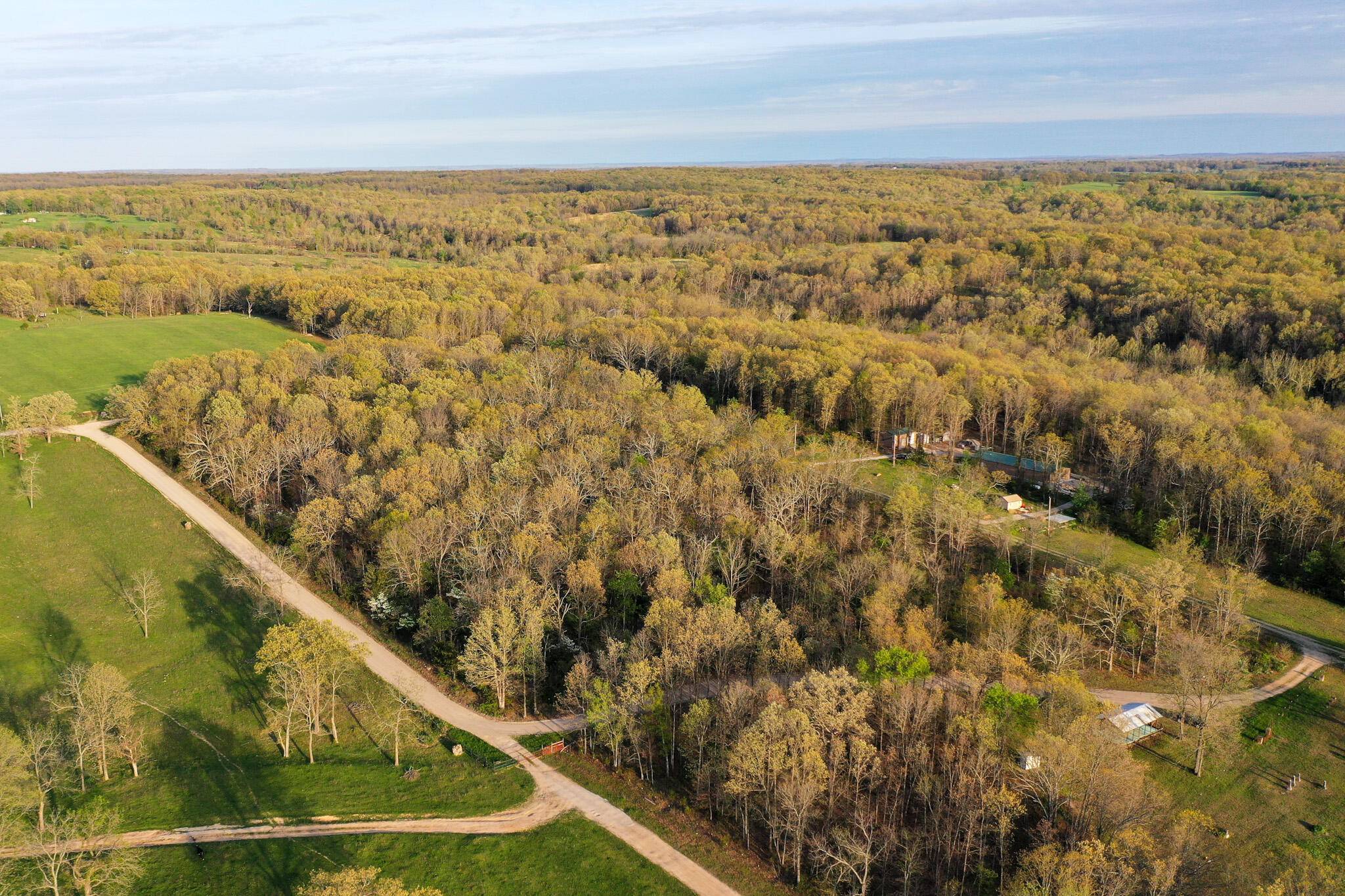 Niangua, MO 65713,000 16th LN