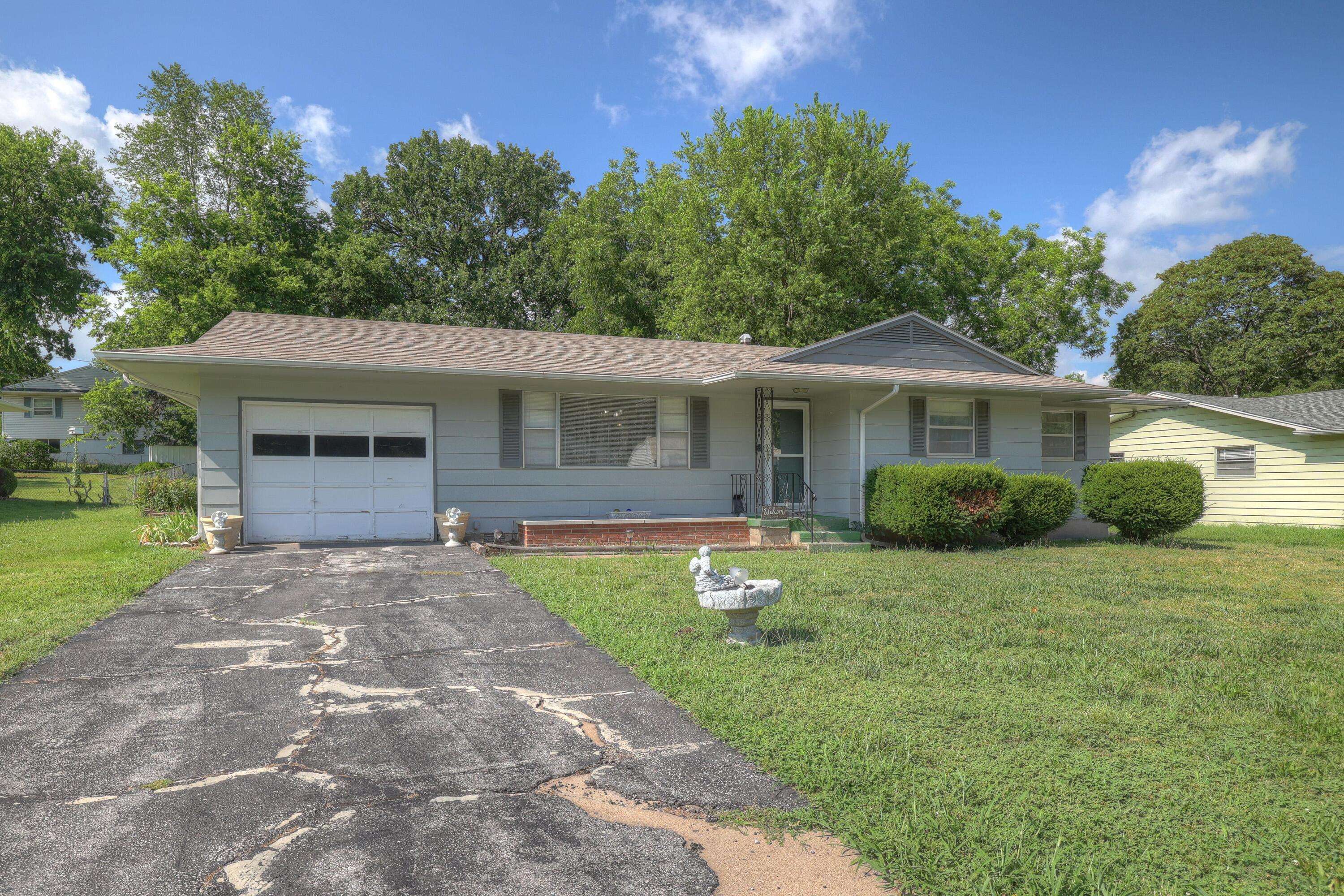 Carthage, MO 64836,511 E 14th ST