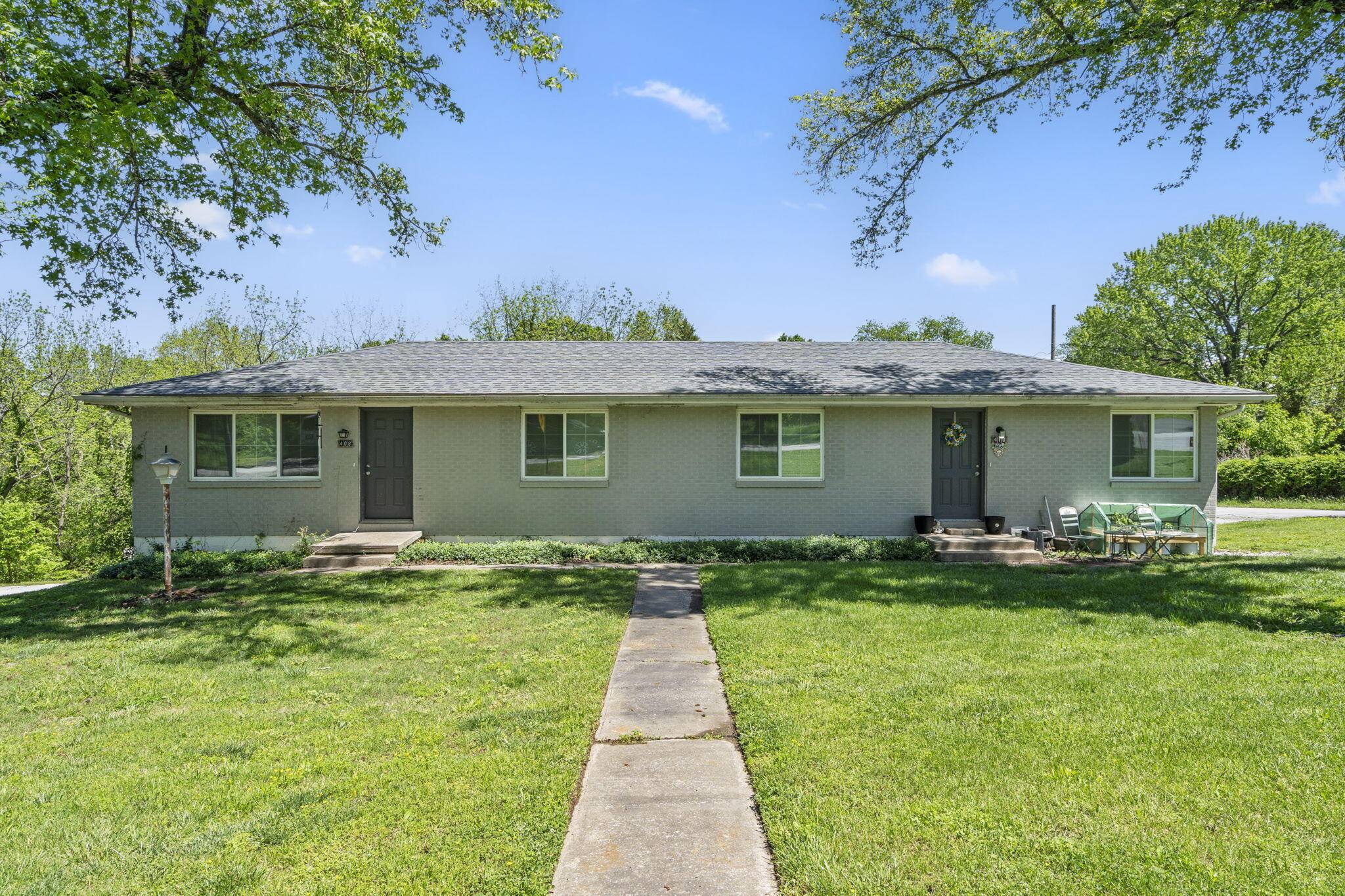 Ozark, MO 65721,400-410 S 10th AVE