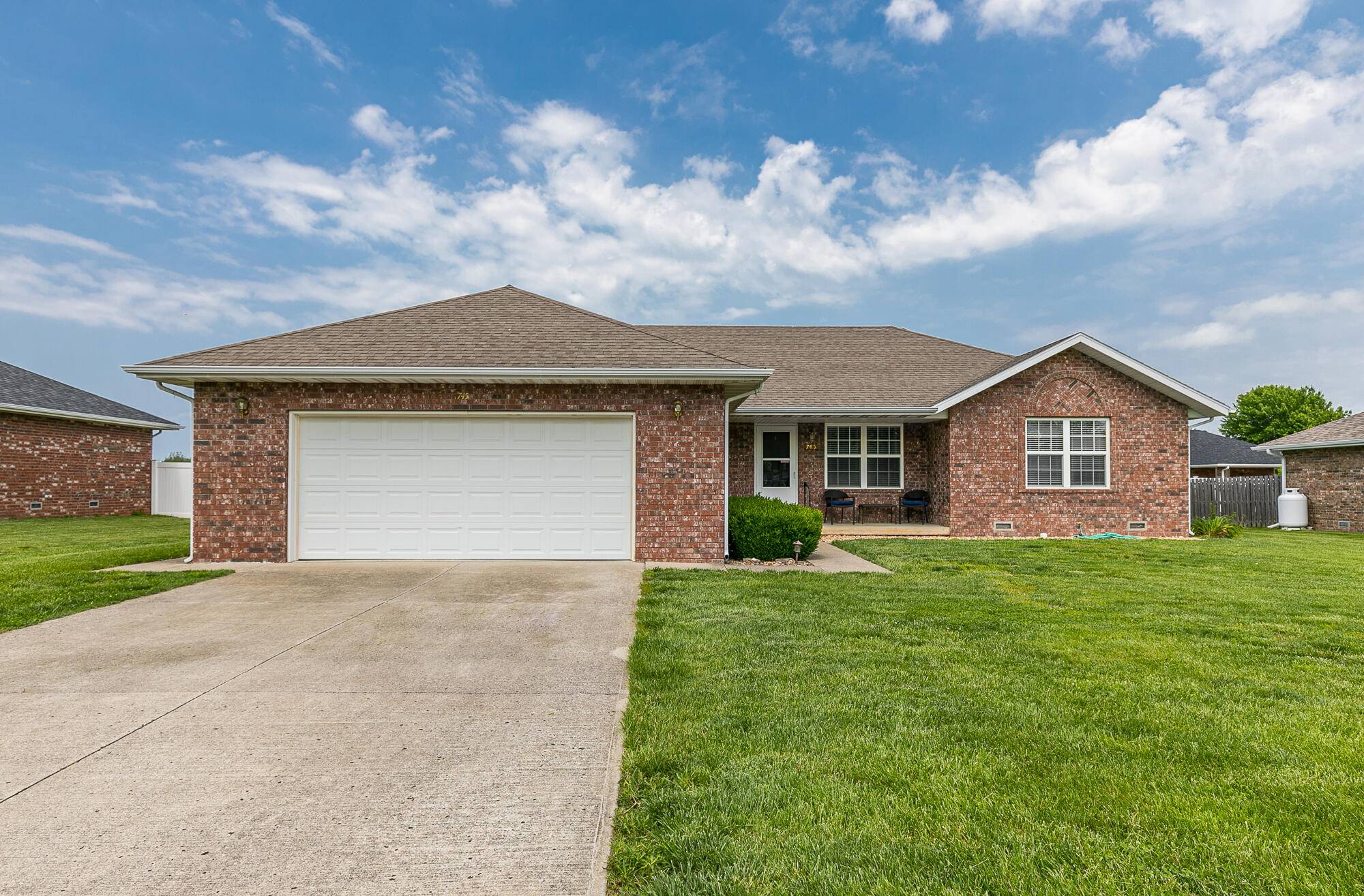 Bolivar, MO 65613,745 E Summit ST