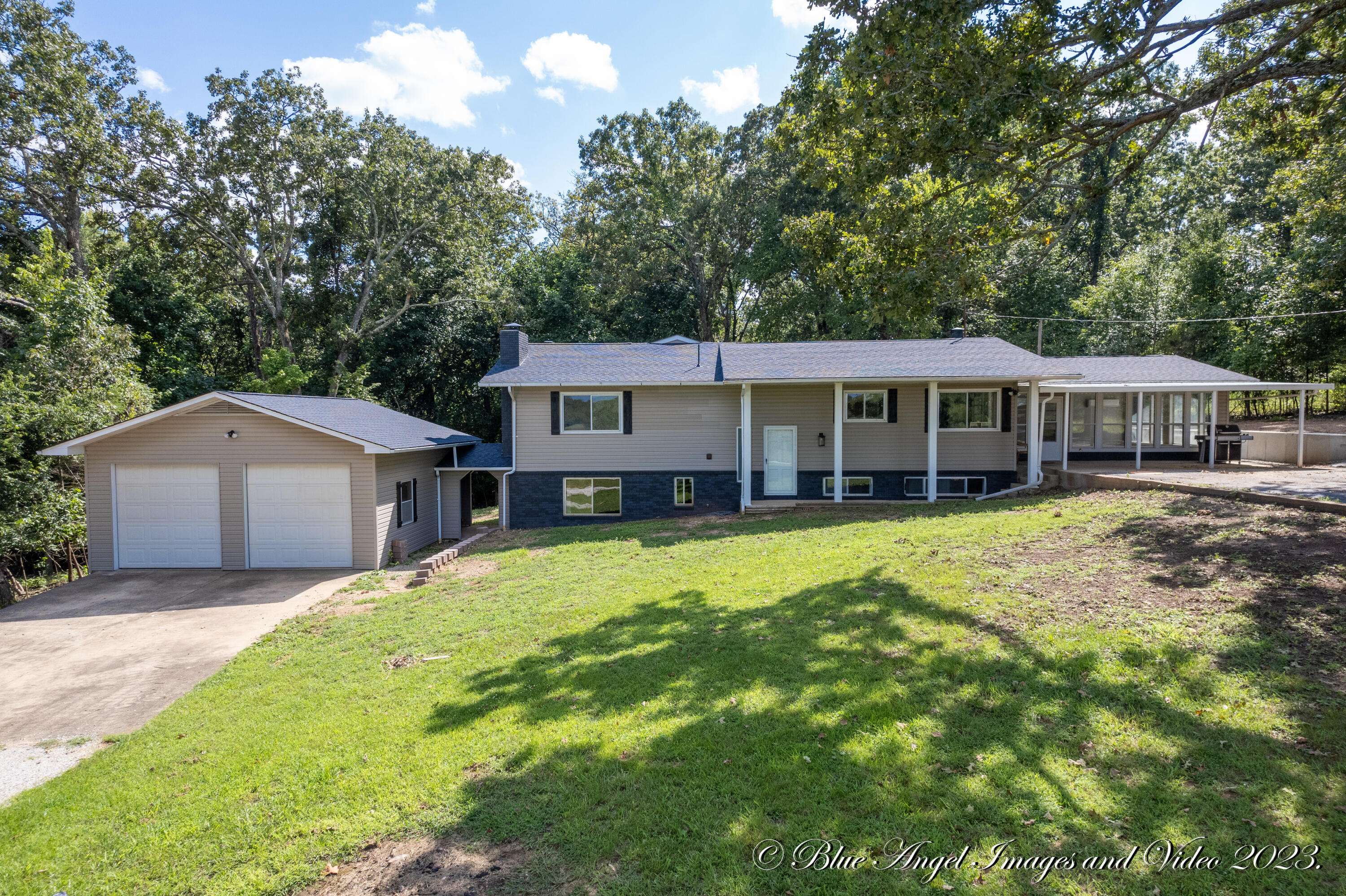 West Plains, MO 65775,326 Rader DR