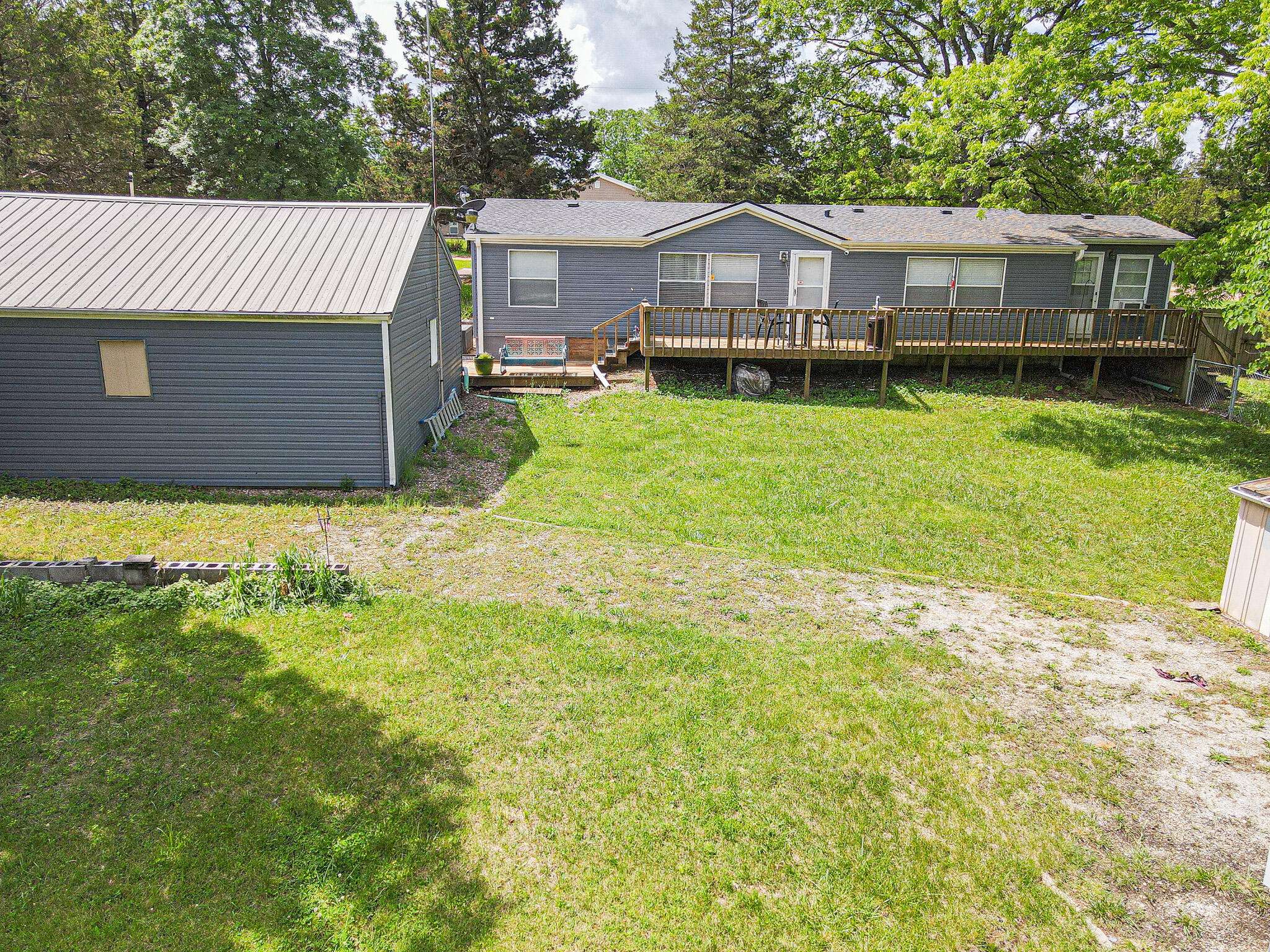 Pittsburg, MO 65724,25160 Peach Lane