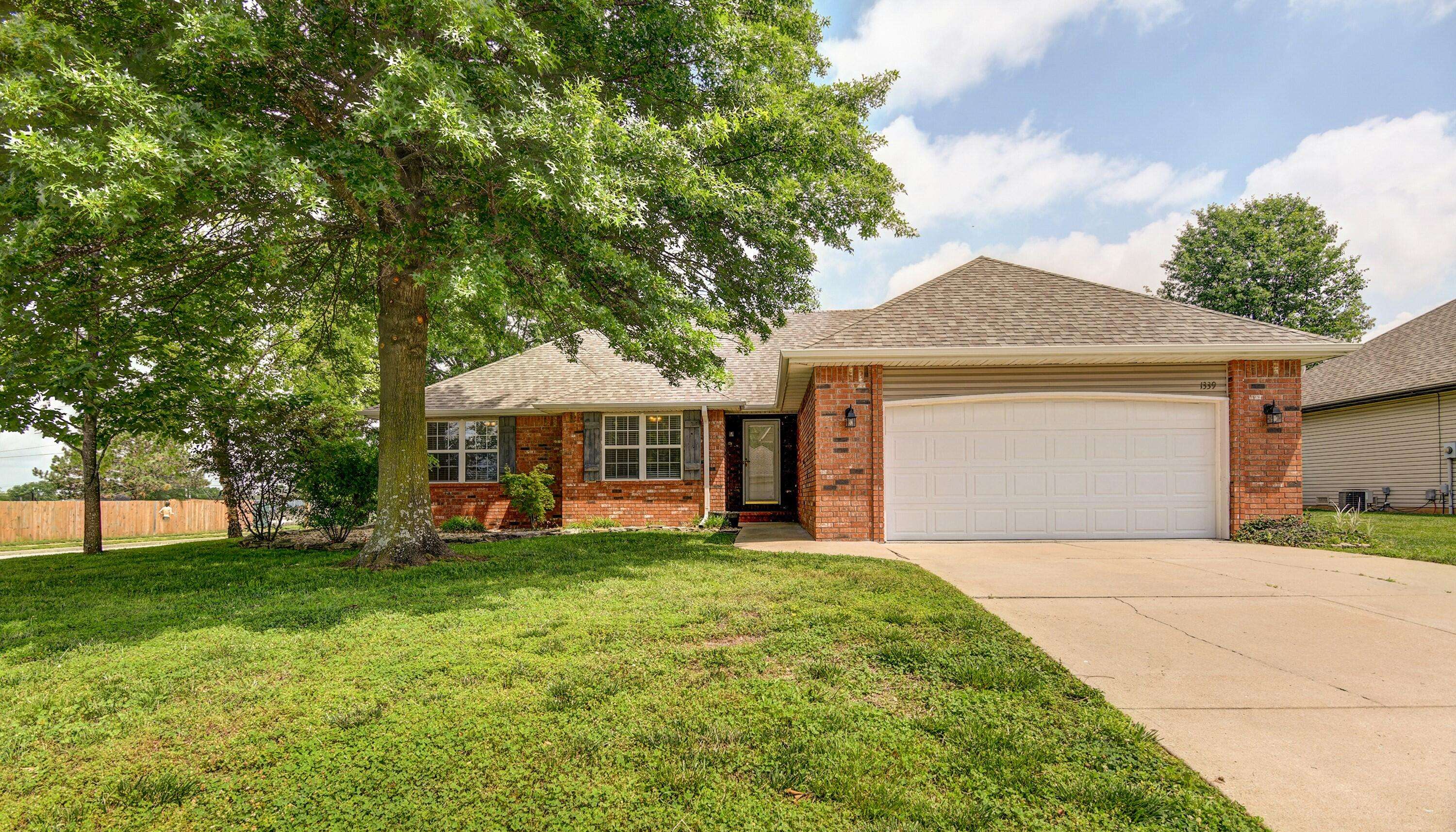 Nixa, MO 65714,1339 W Stone House RD