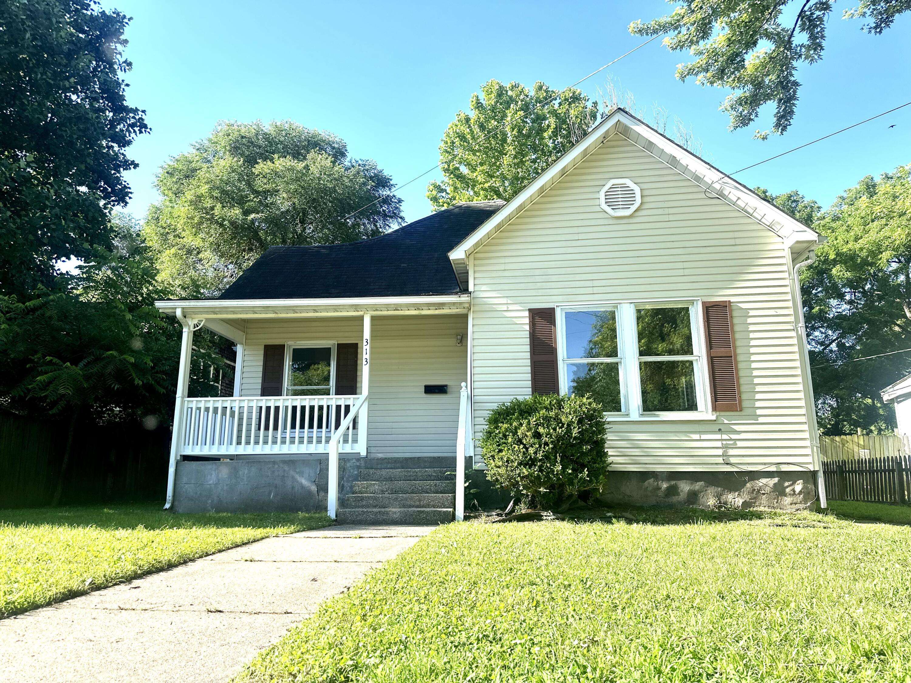 Neosho, MO 64850,313 Wheeler ST