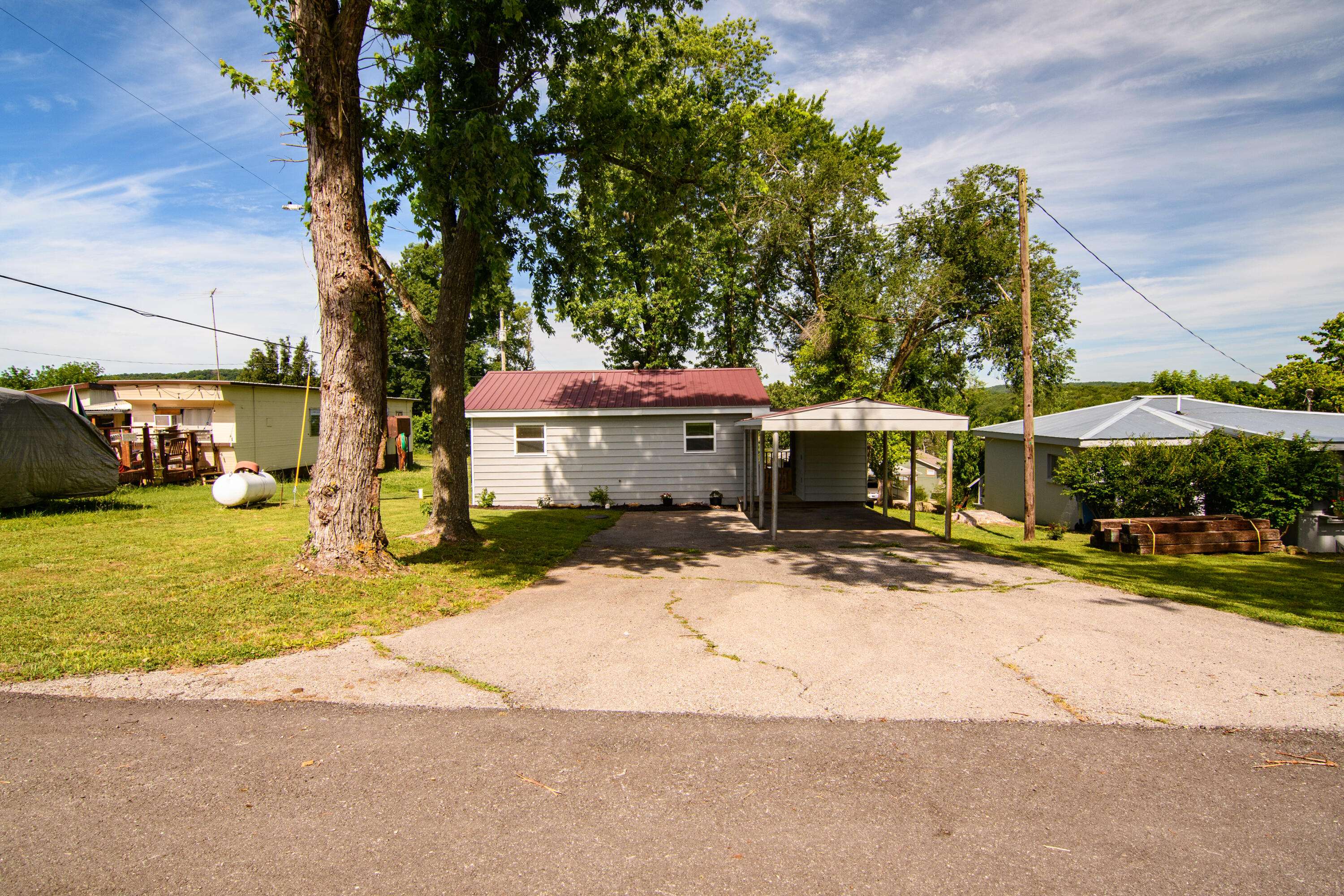 Cape Fair, MO 65624,166 Seaman St