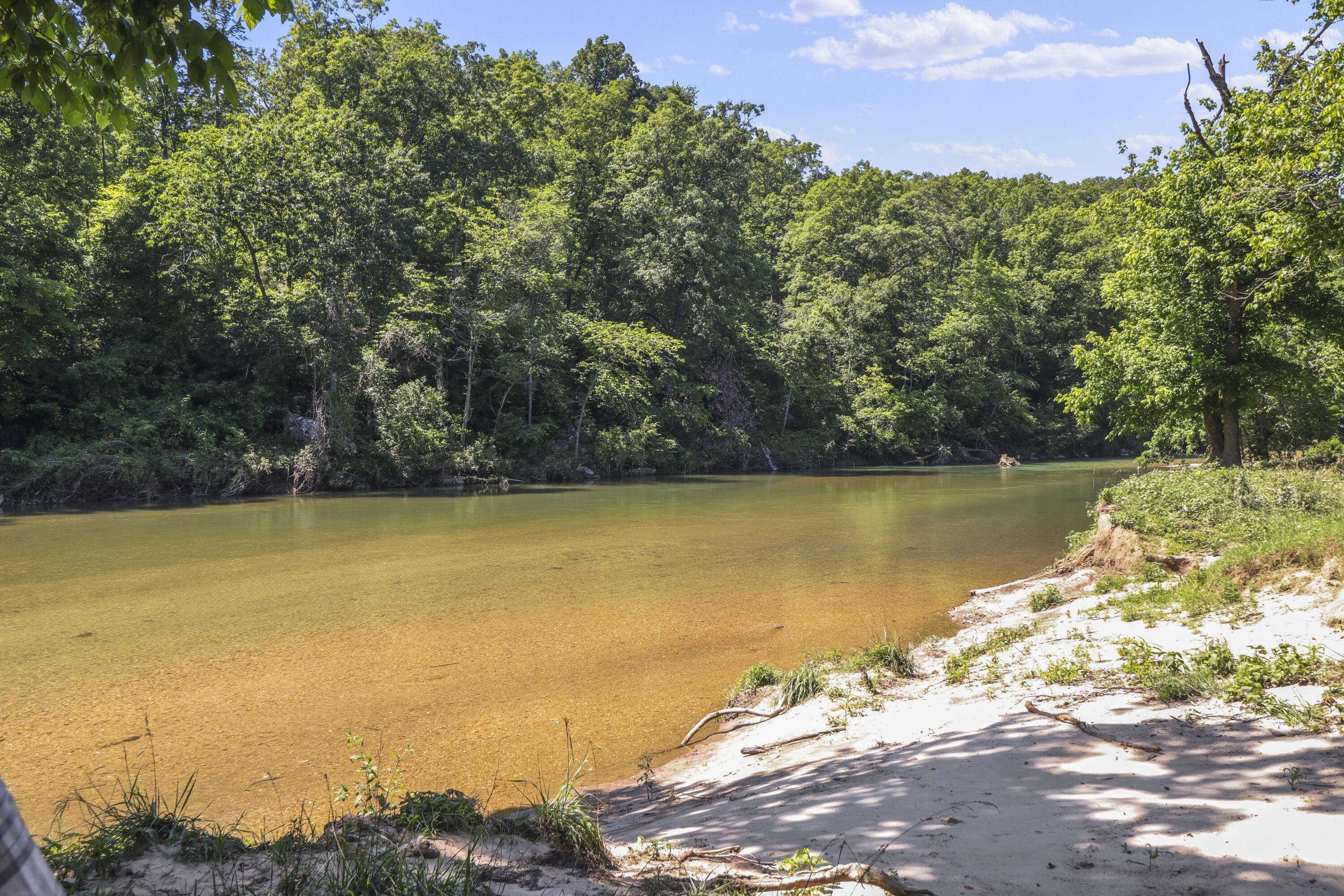 Vanzant, MO 65768,38205 County Road Ee-270