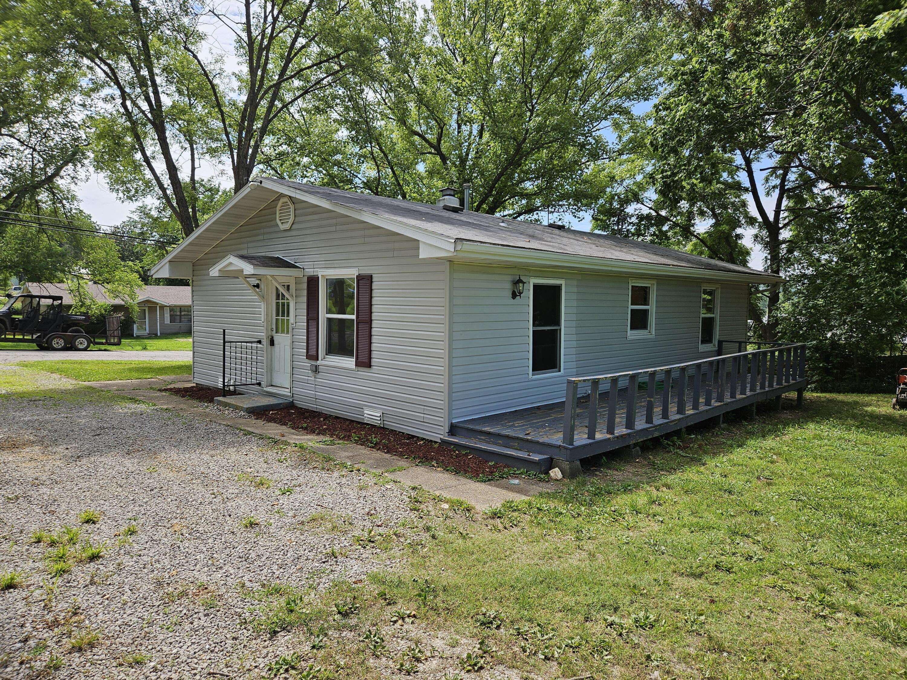 Ava, MO 65608,1409 N Jefferson ST