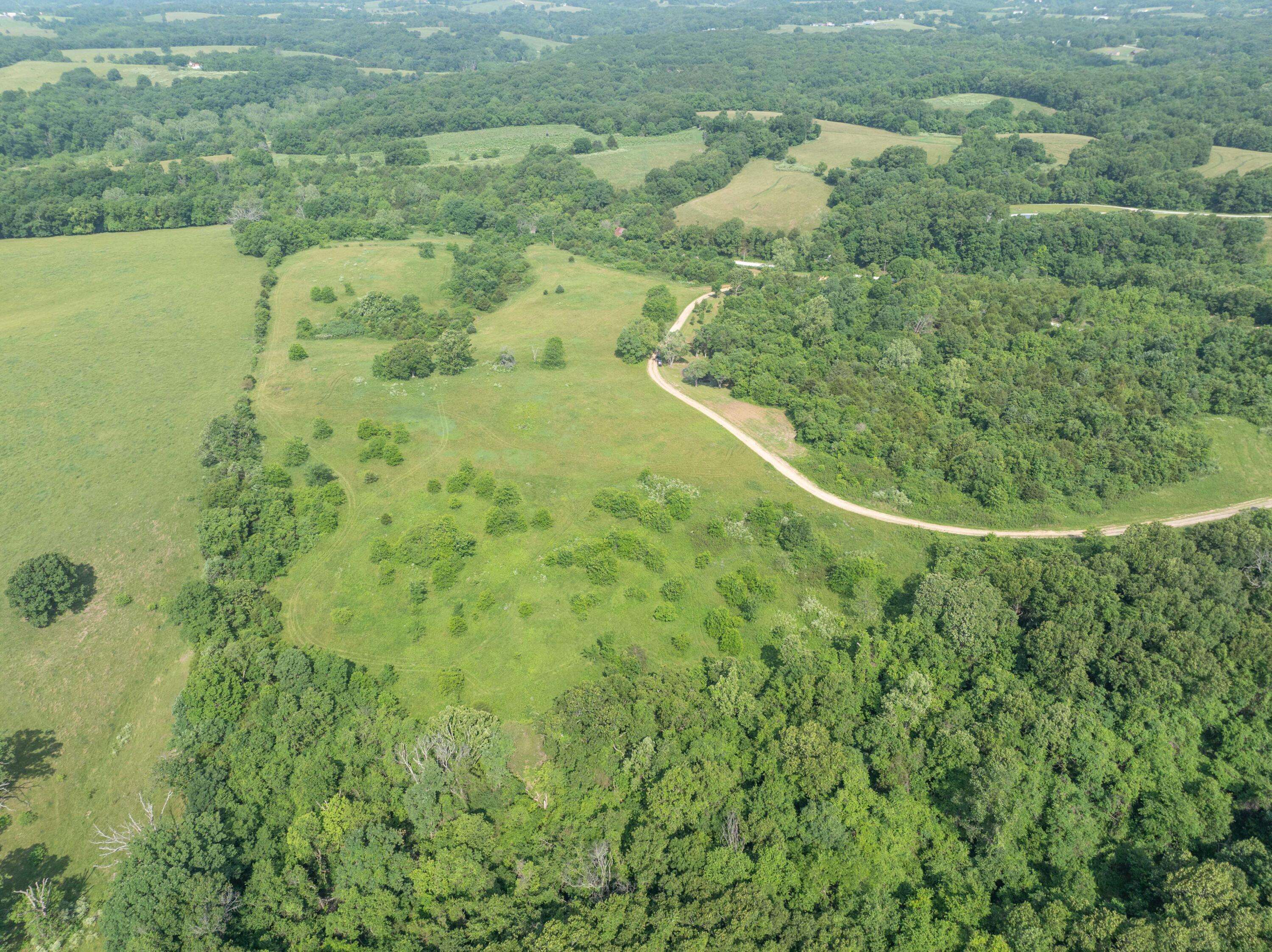 Clever, MO 65631,858 Kimberlin Mill Road