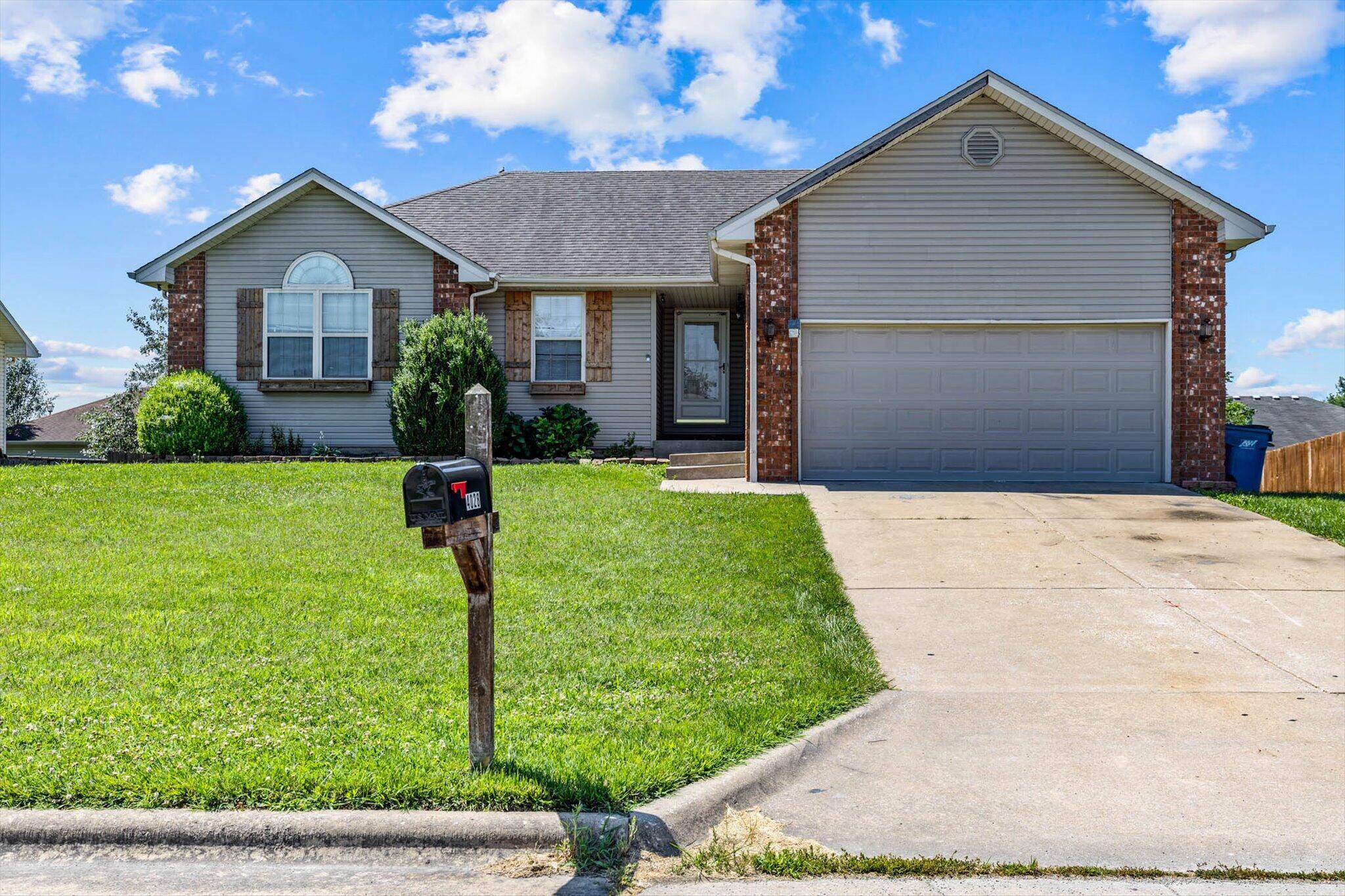 Battlefield, MO 65619,4028 W Ridgeview ST