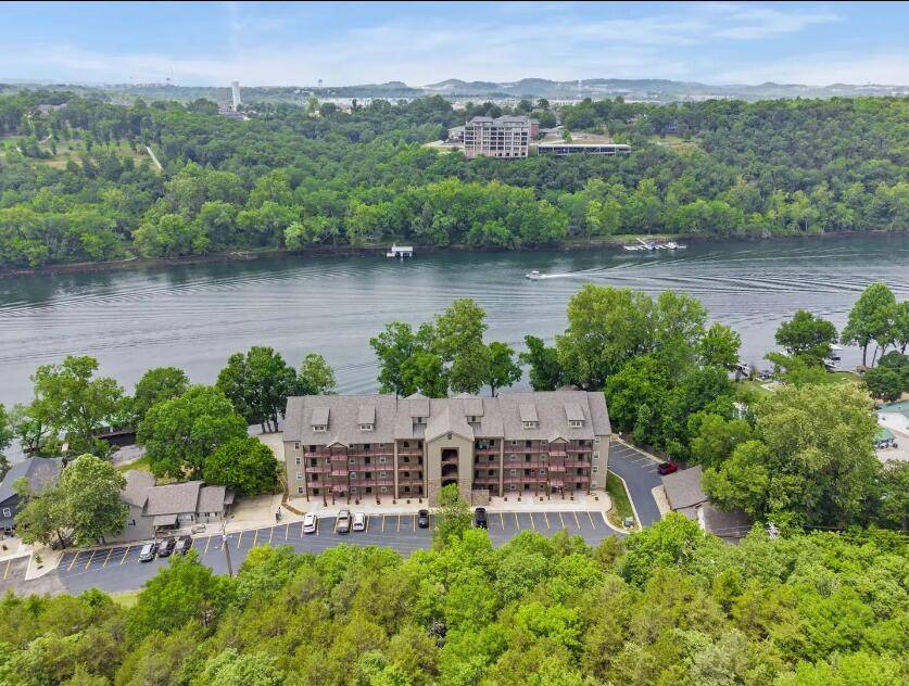 Branson, MO 65616,1707 Lakeshore Drive #8