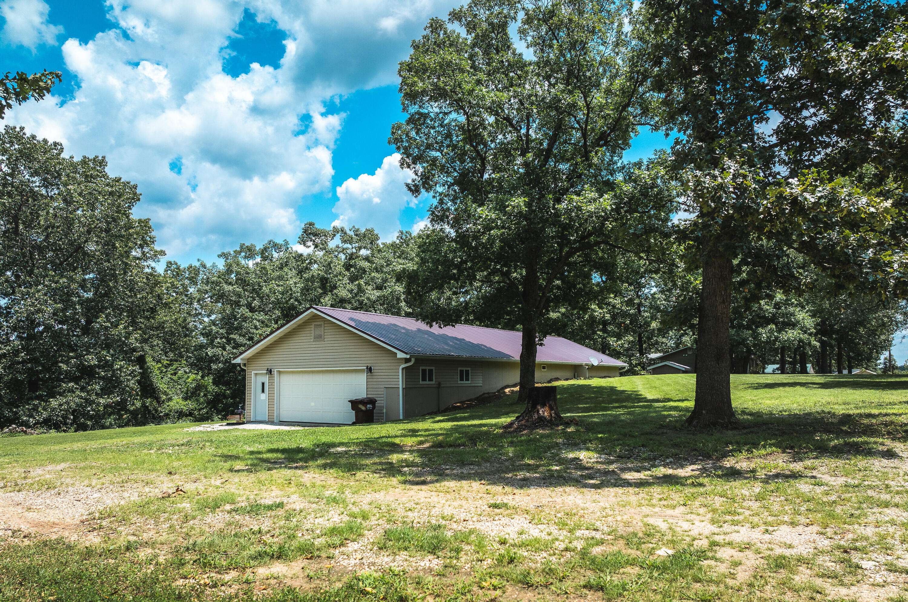 Roach, MO 65787,347 Jr Hunt DR