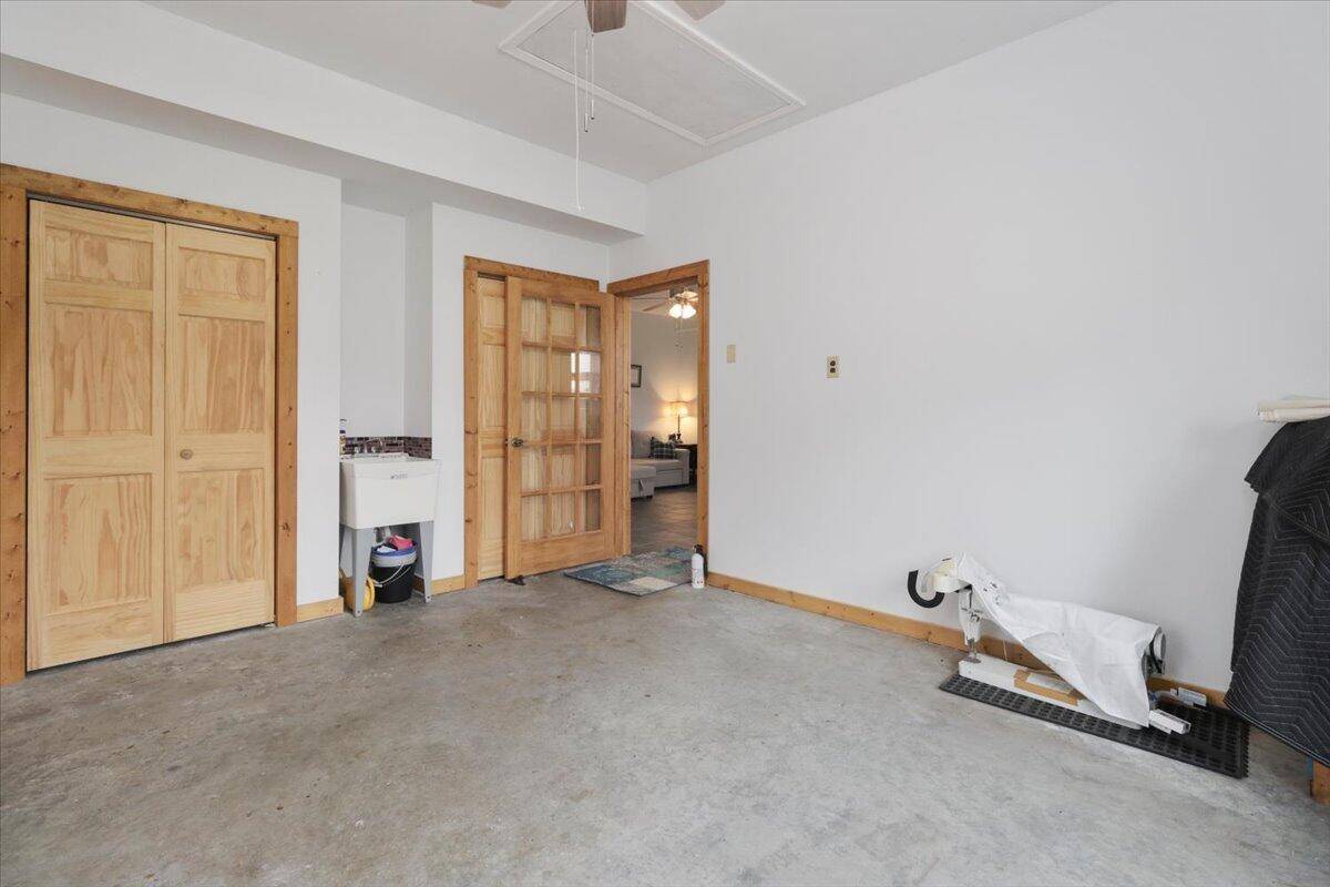 Richland, MO 65556,33945 Holiday Hills RD