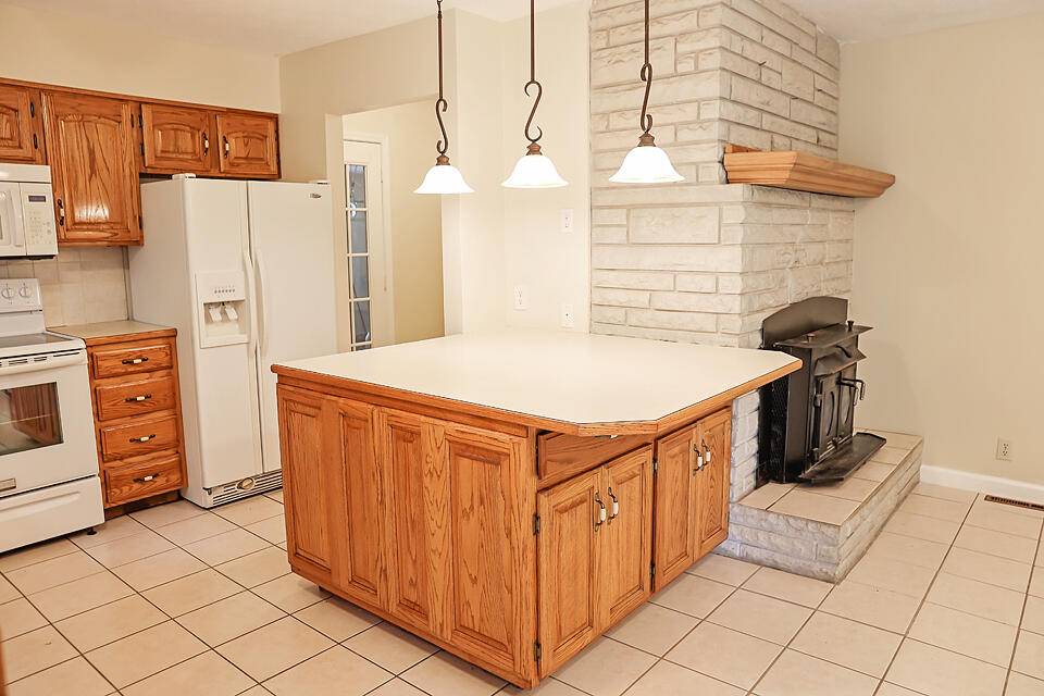 Fair Grove, MO 65648,5120 E Farm Road 48