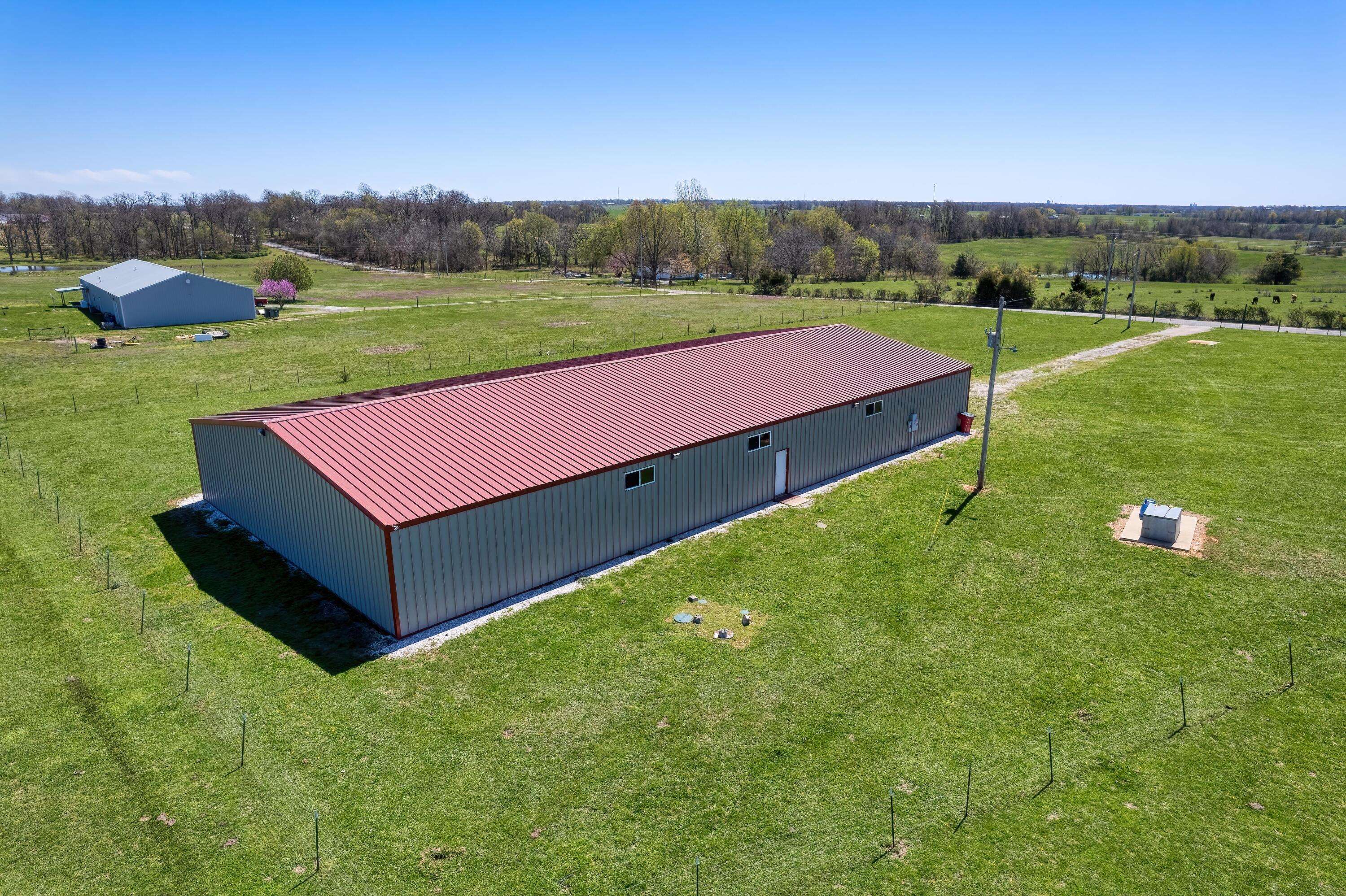 Purdy, MO 65734,5802 Farm Road 2057