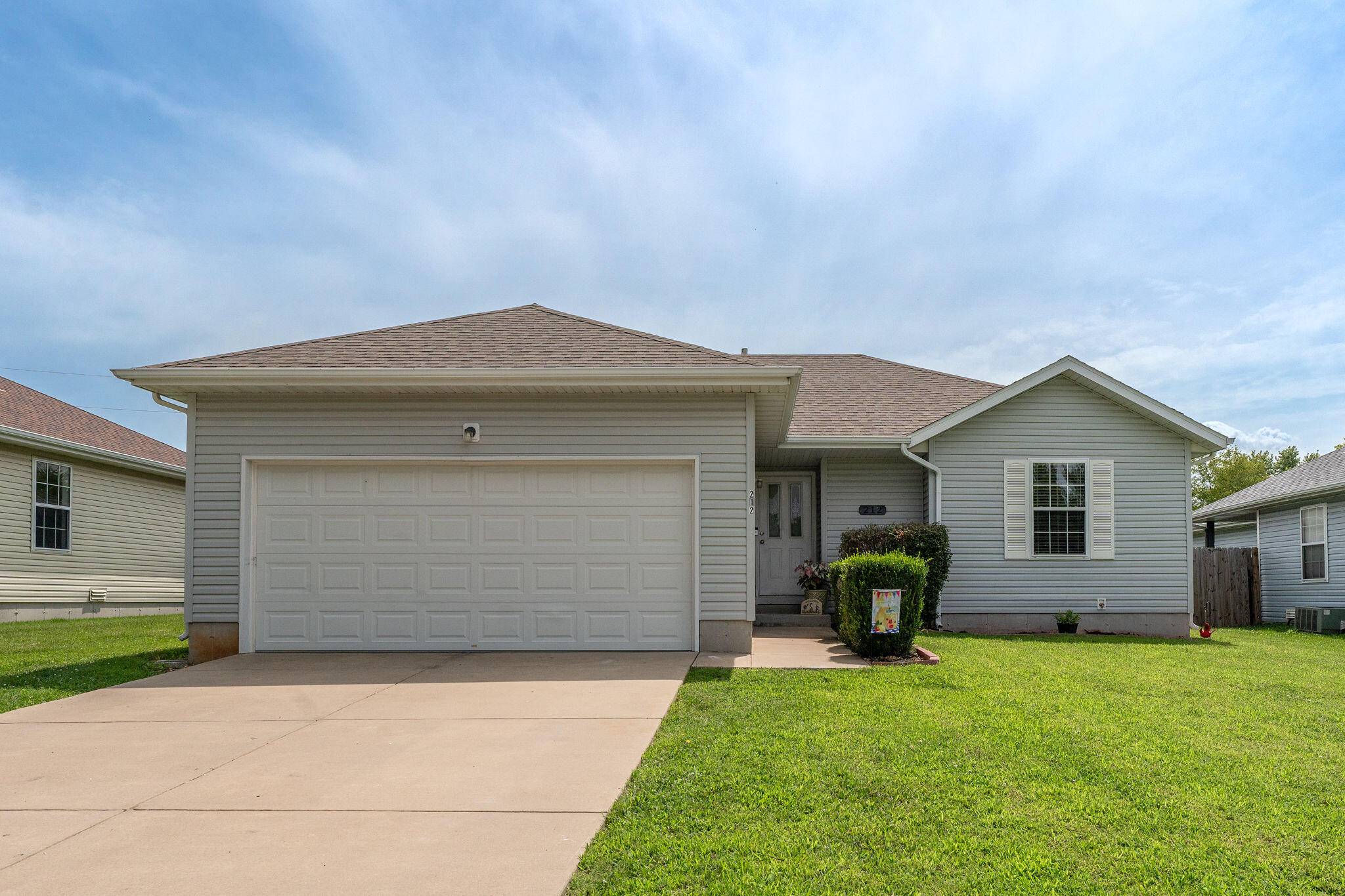 Rogersville, MO 65742,212 Justin ST