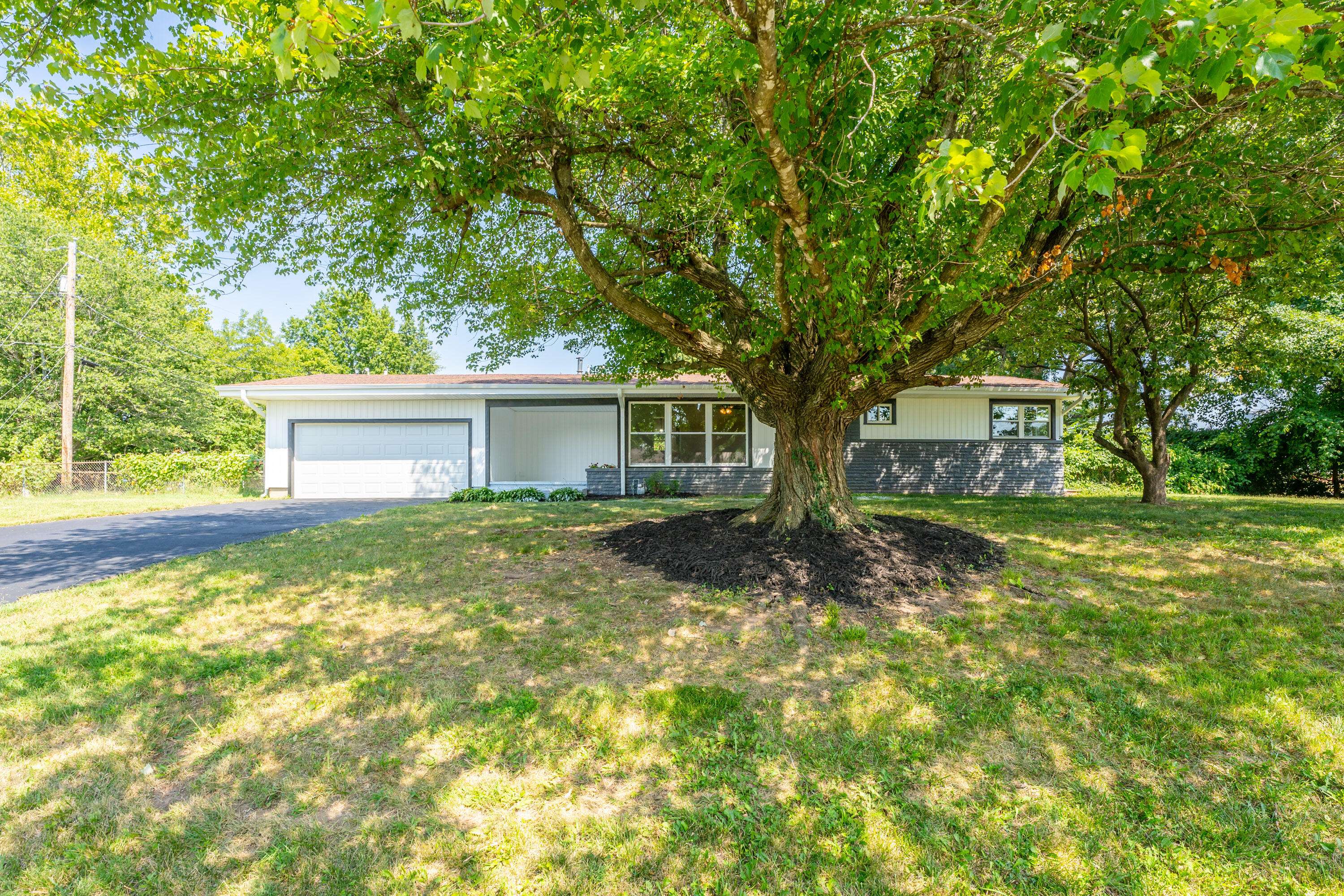 Republic, MO 65738,734 N Boston LN