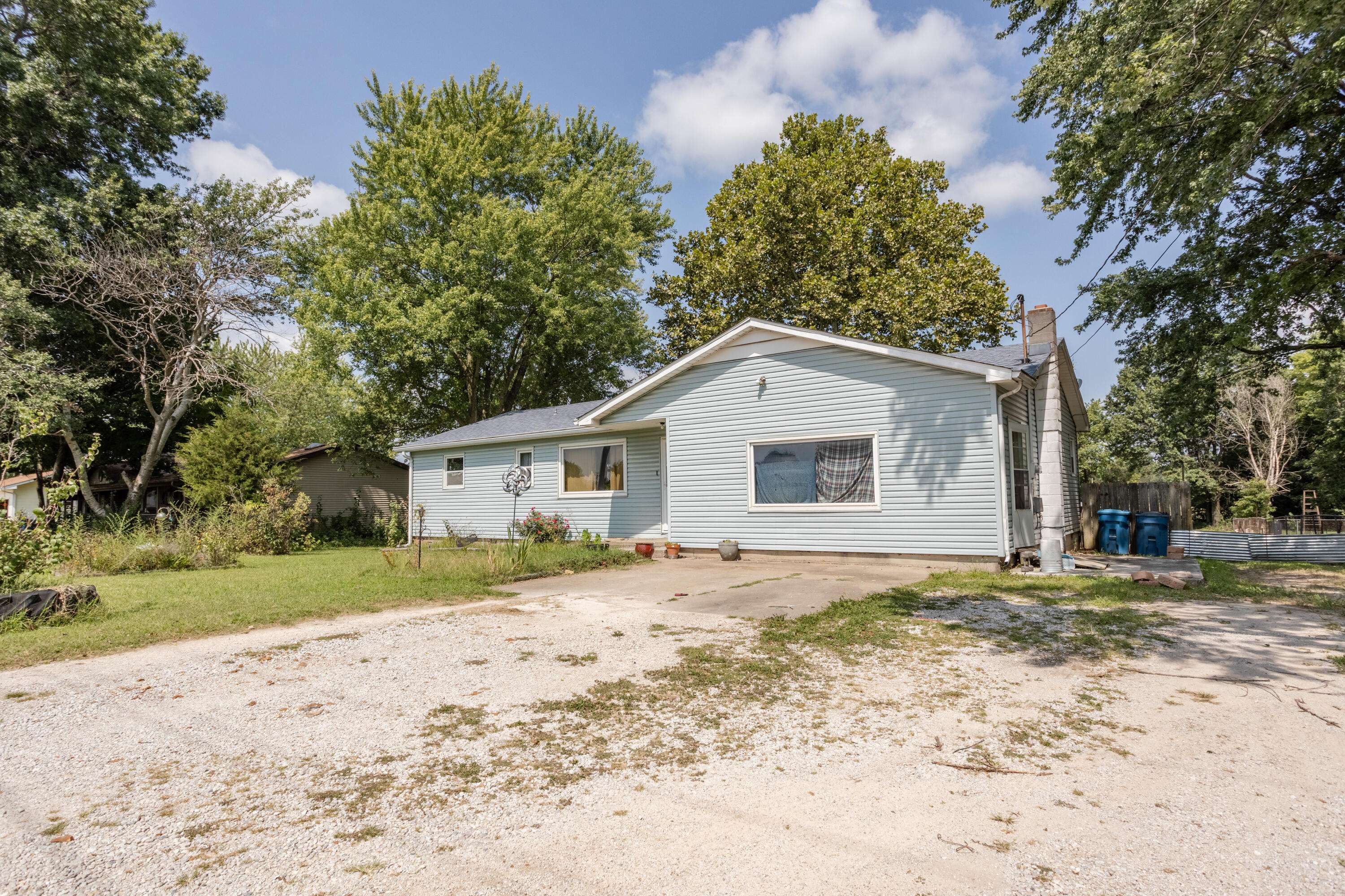 Strafford, MO 65757,415 W Evergreen ST