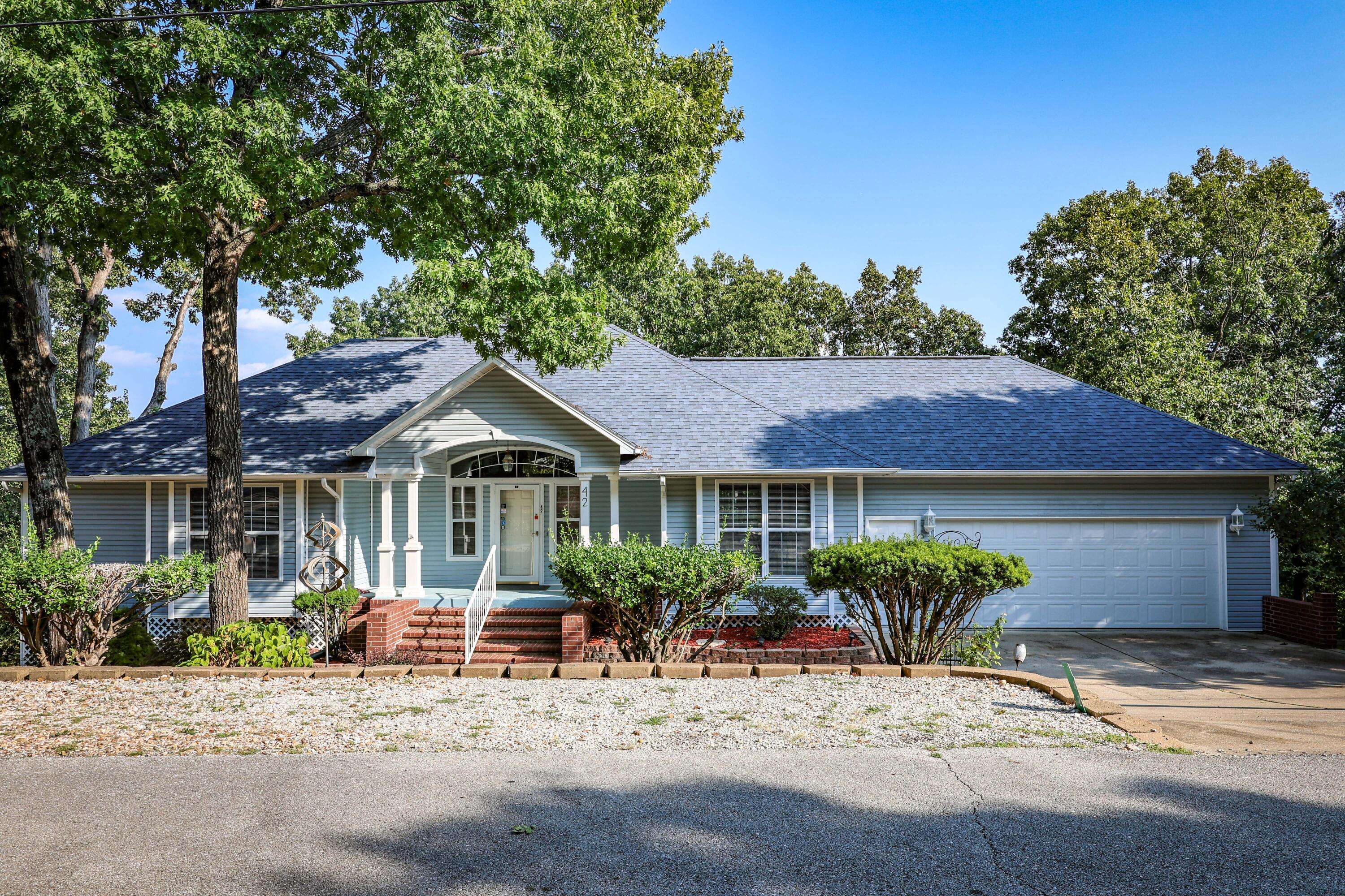 Holiday Island, AR 72631,42 Indian Wells DR