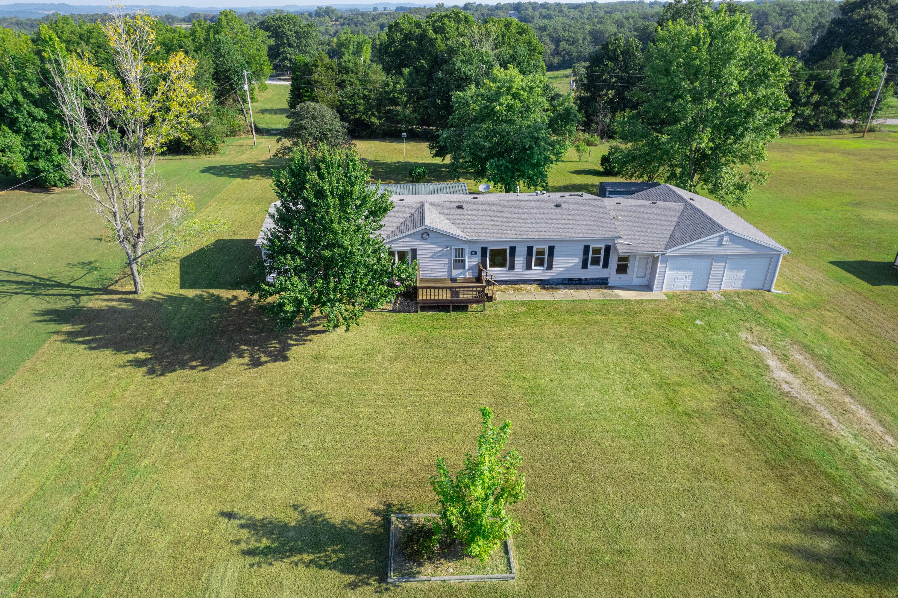 Forsyth, MO 65653,152 Osage RD