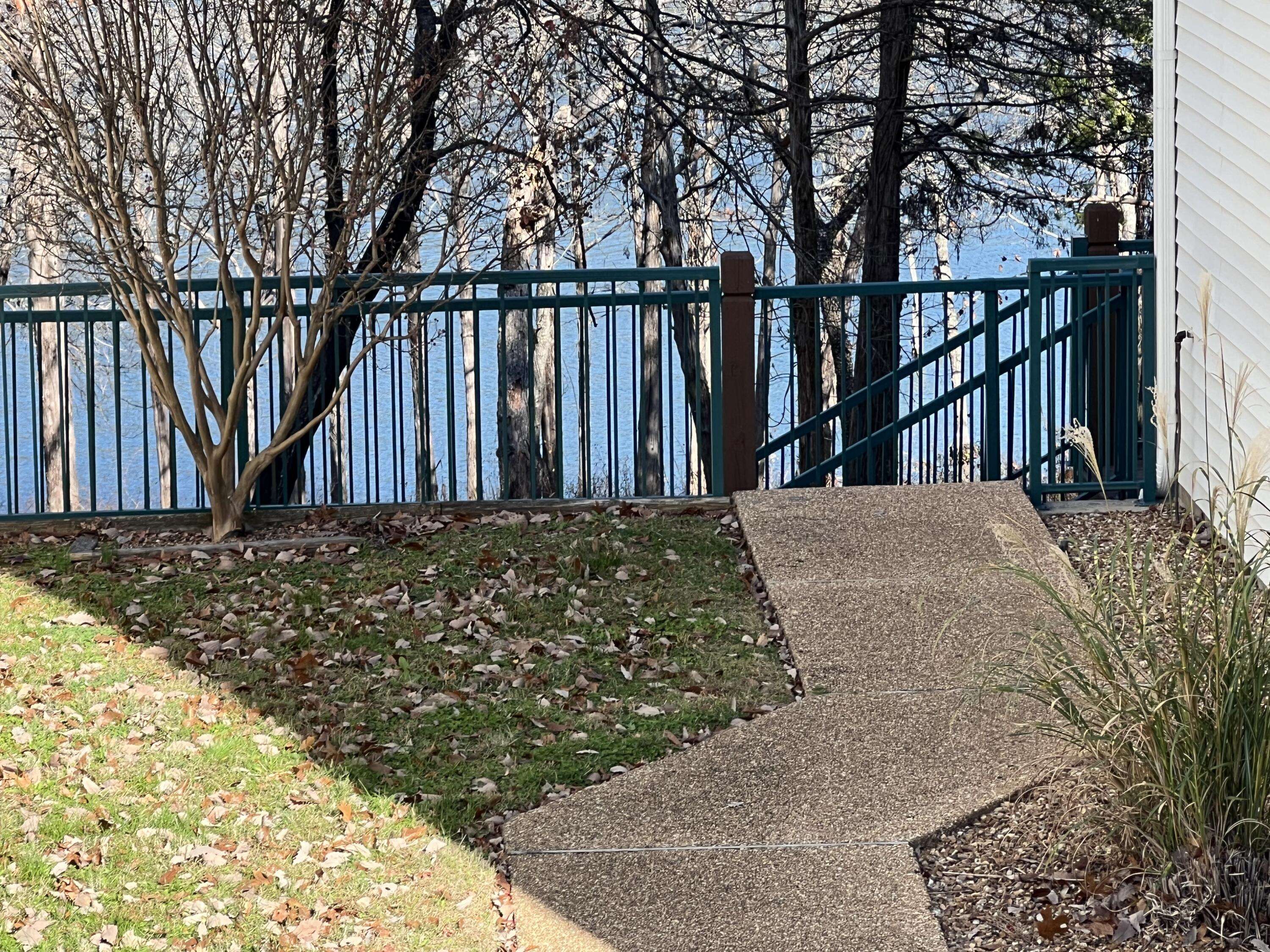 Hollister, MO 65672,235 Lower Emerald Bay CIR #C-6