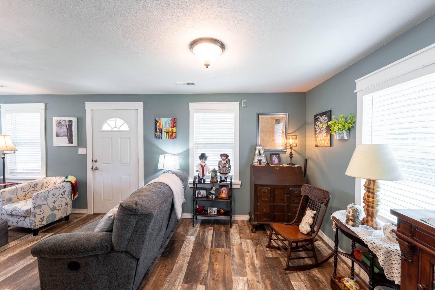Thayer, MO 65791,304 Saint Matthew ST