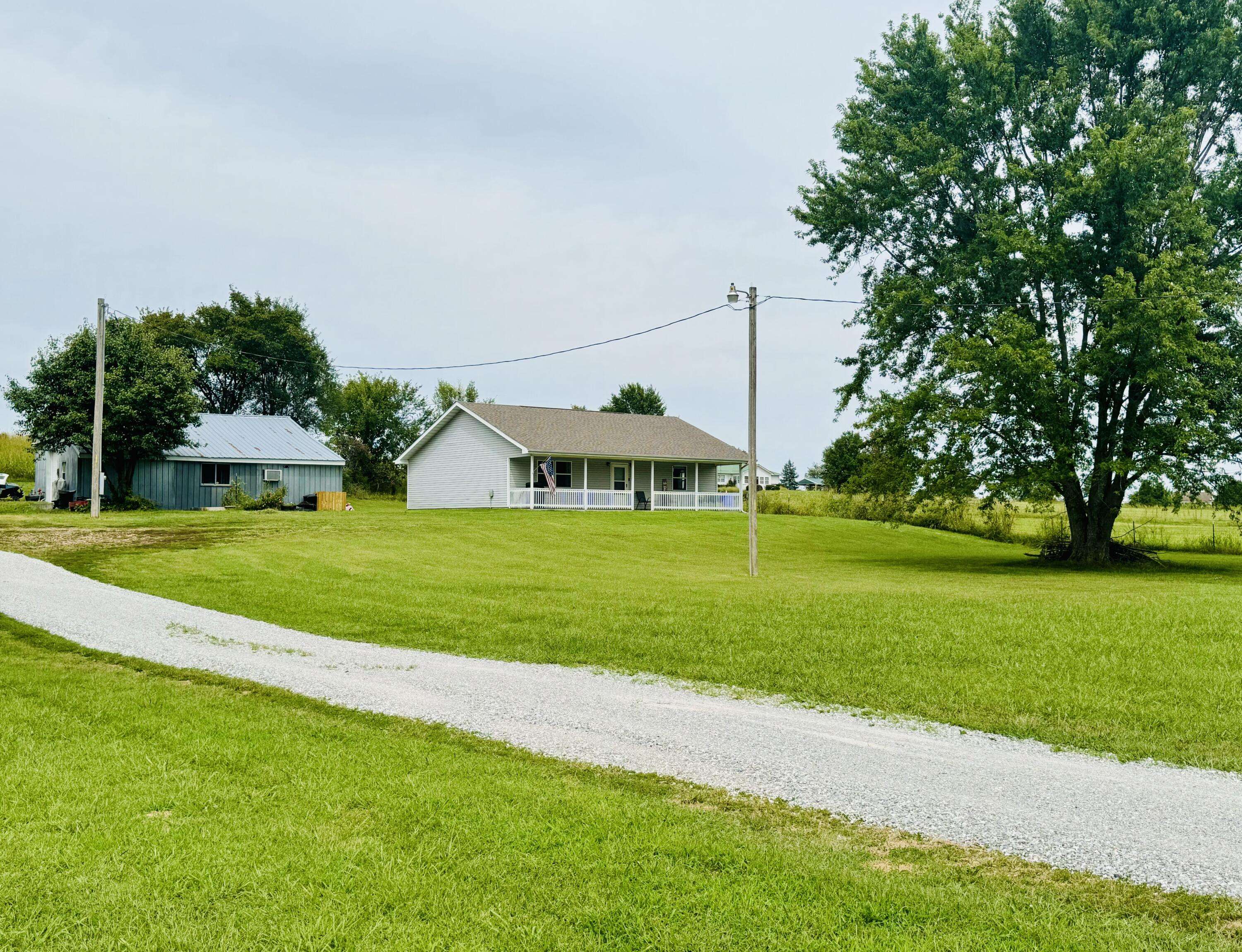 Granby, MO 64844,1334 E Valley ST