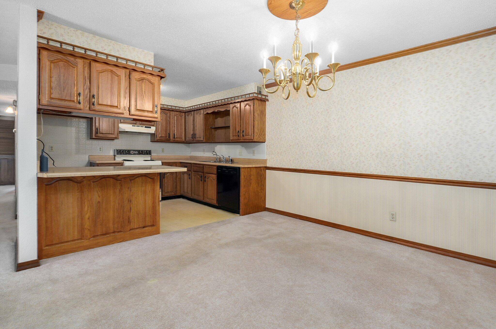 Hollister, MO 65672,130 Wilshire DR #32