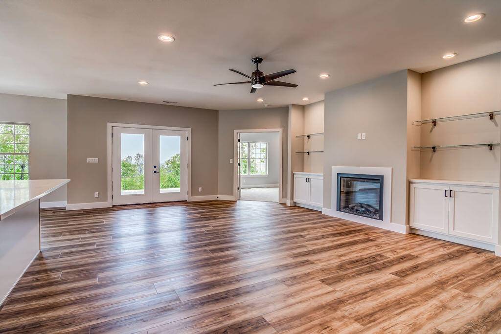 Branson West, MO 65737,82 Mountain View CT