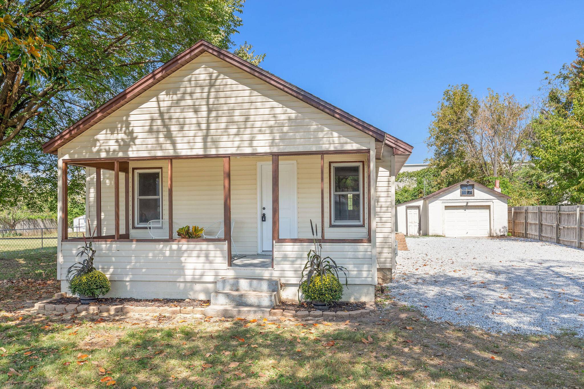 Springfield, MO 65803,2425 E Atlantic ST