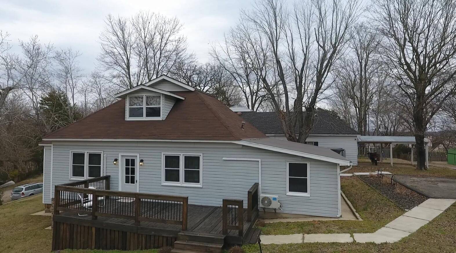 Thayer, MO 65791,216 N 4th ST