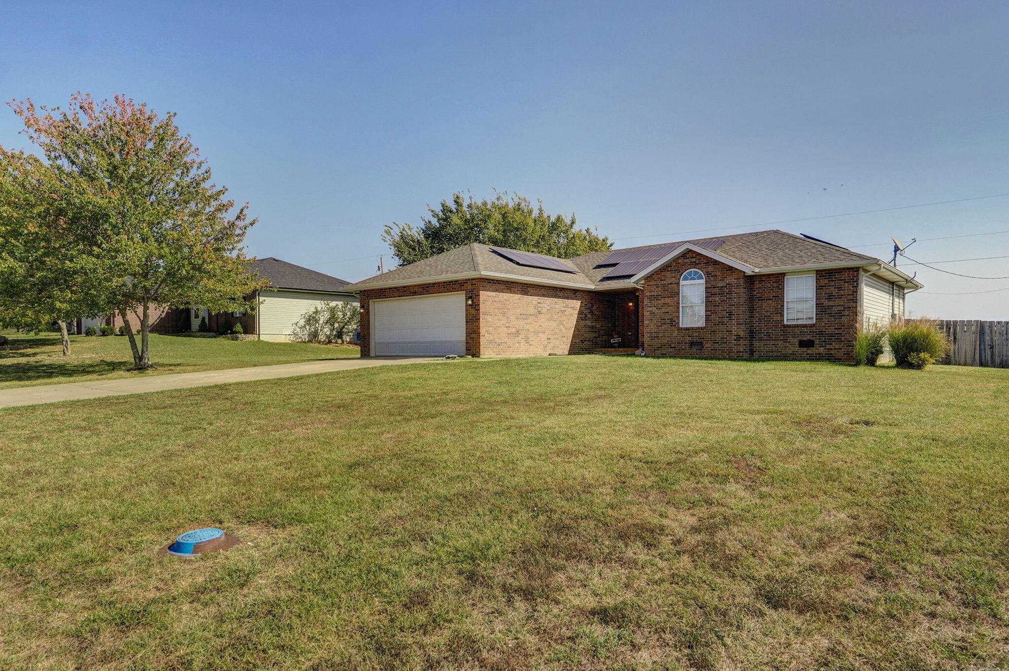 Willard, MO 65781,716 Berry LN