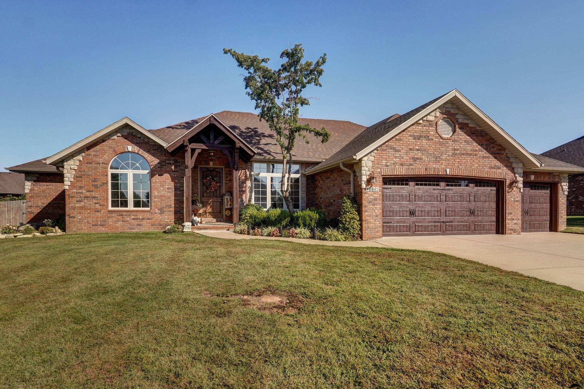 Ozark, MO 65721,1002 N 20th AVE
