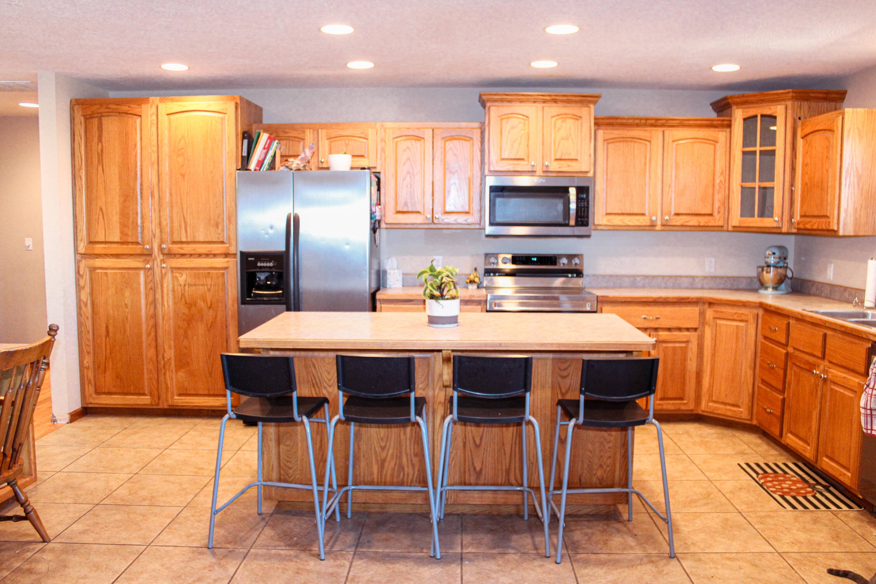 Marshfield, MO 65706,890 Lewis ST