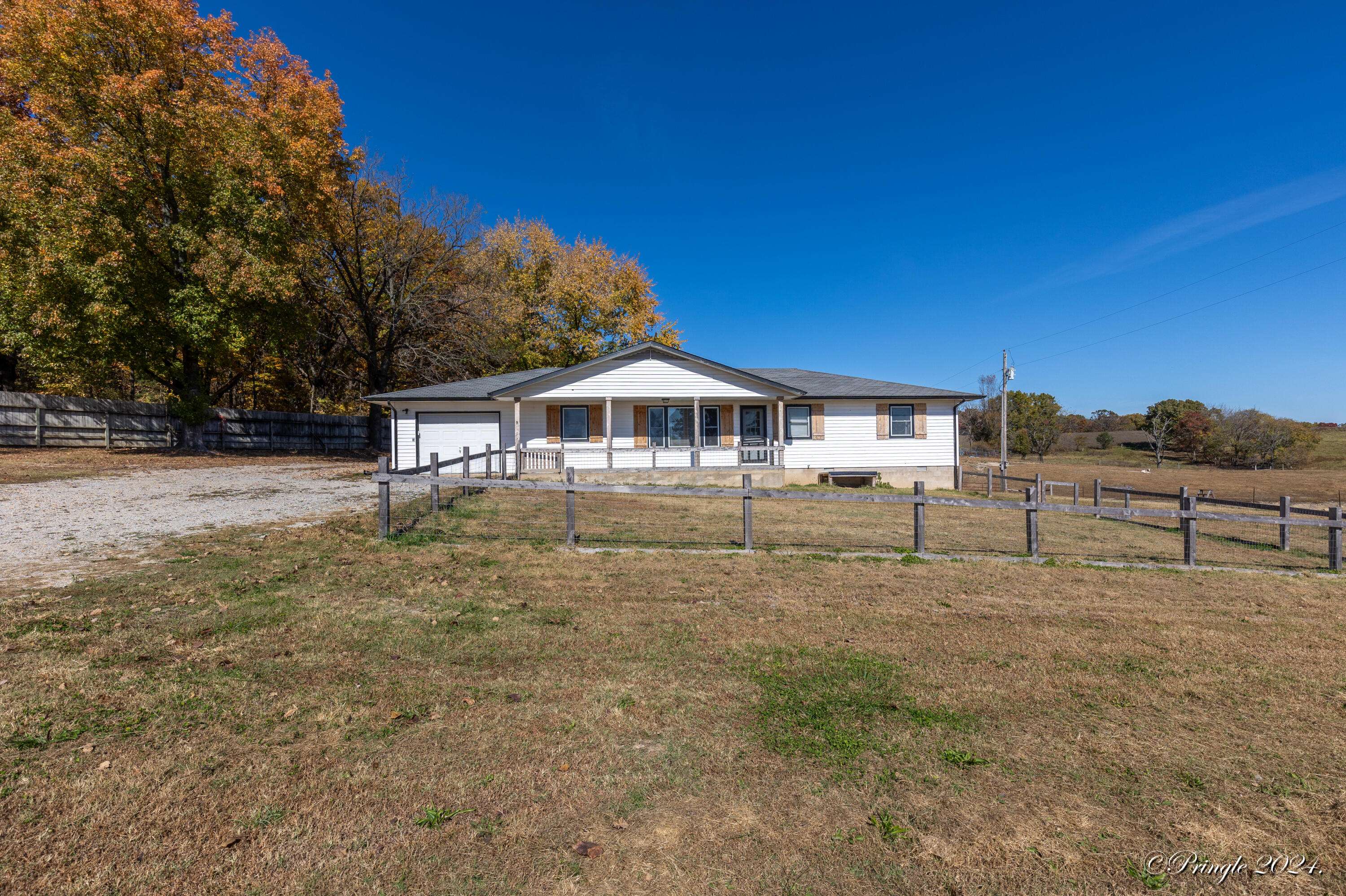 Dora, MO 65637,46681 State Route 14