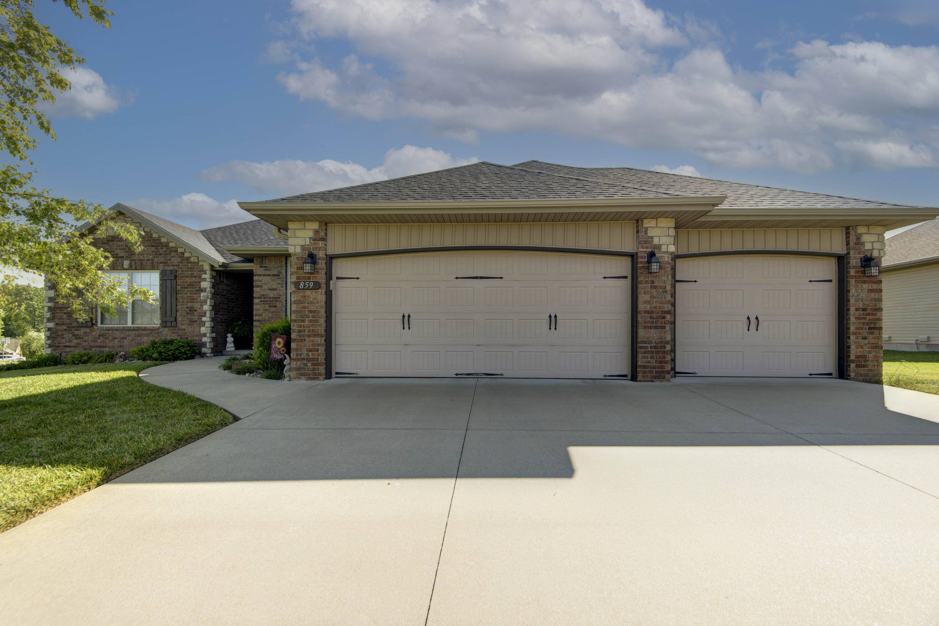 Nixa, MO 65714,859 Stone Crest DR