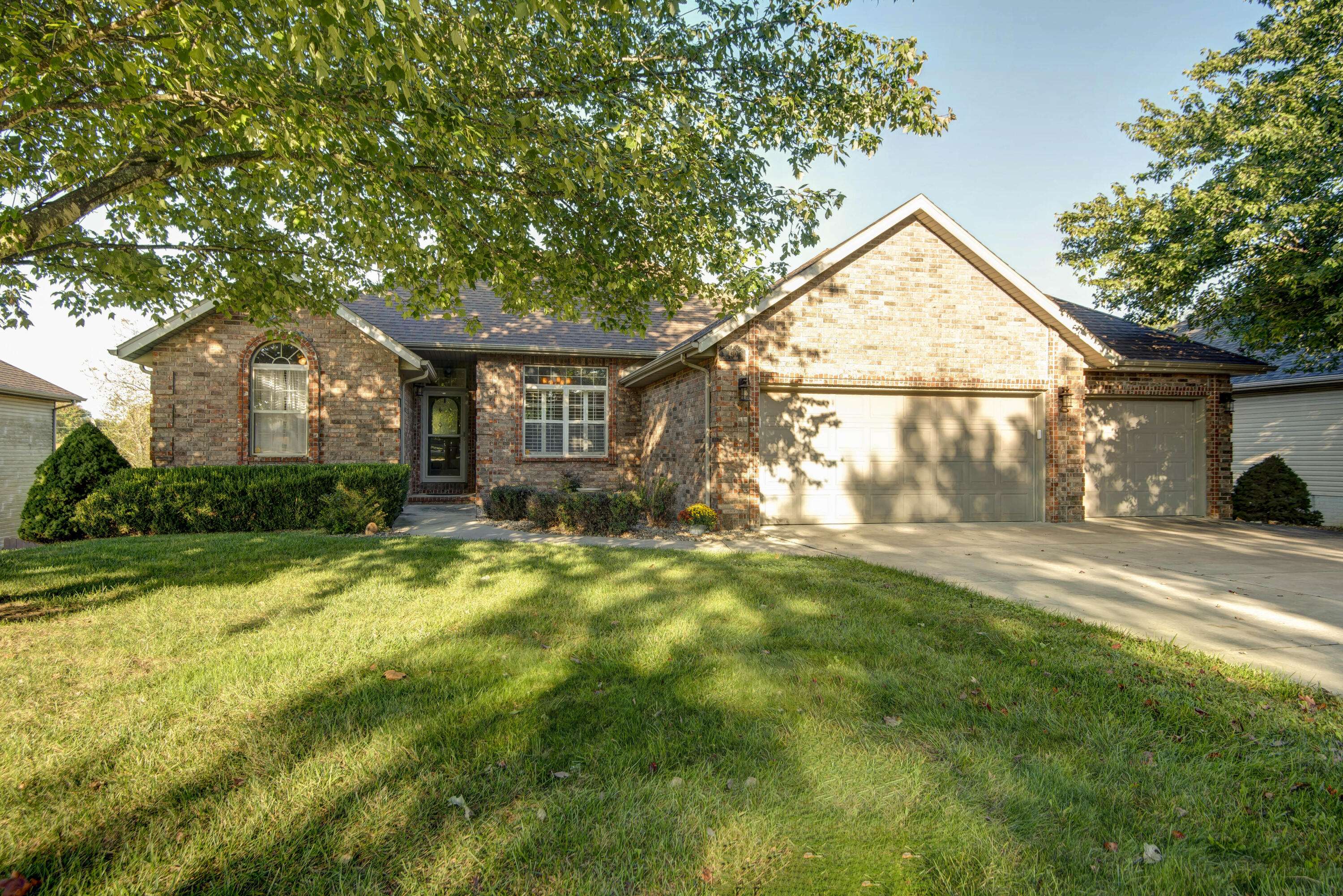 Rogersville, MO 65742,430 Spring Meadow DR