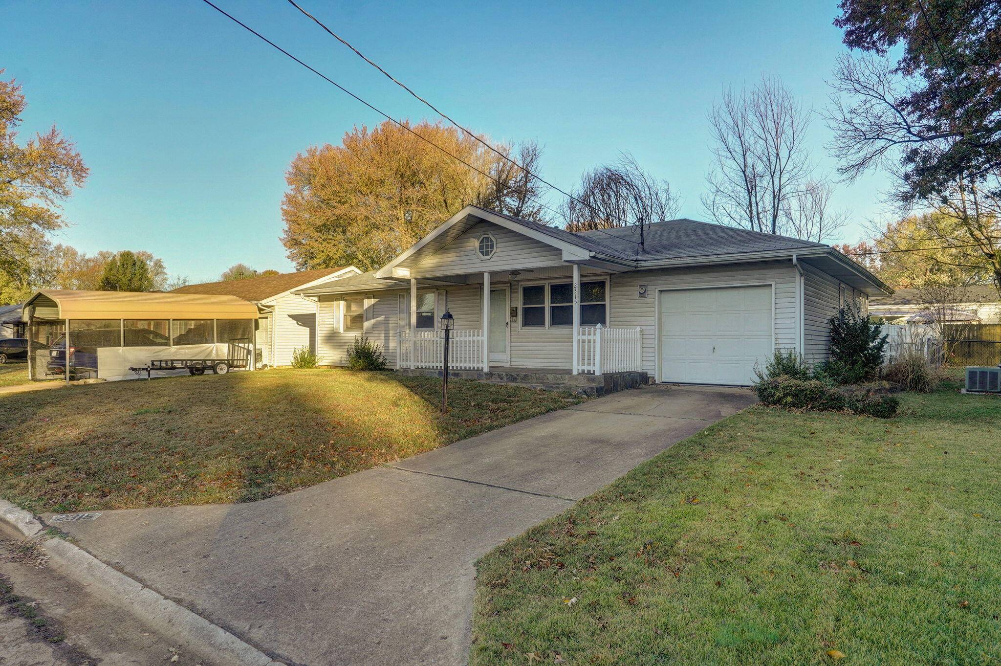 Springfield, MO 65802,2315 W Bodeb ST