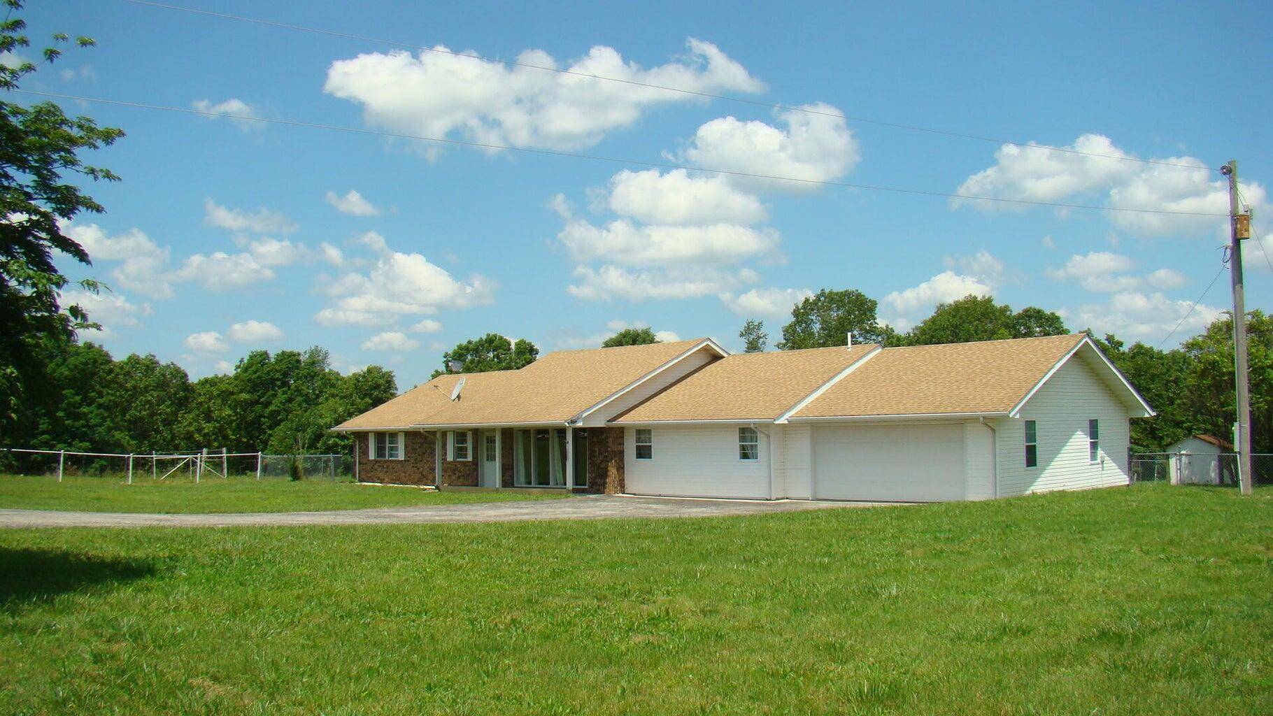 Mountain View, MO 65548,8057 County Road 3400