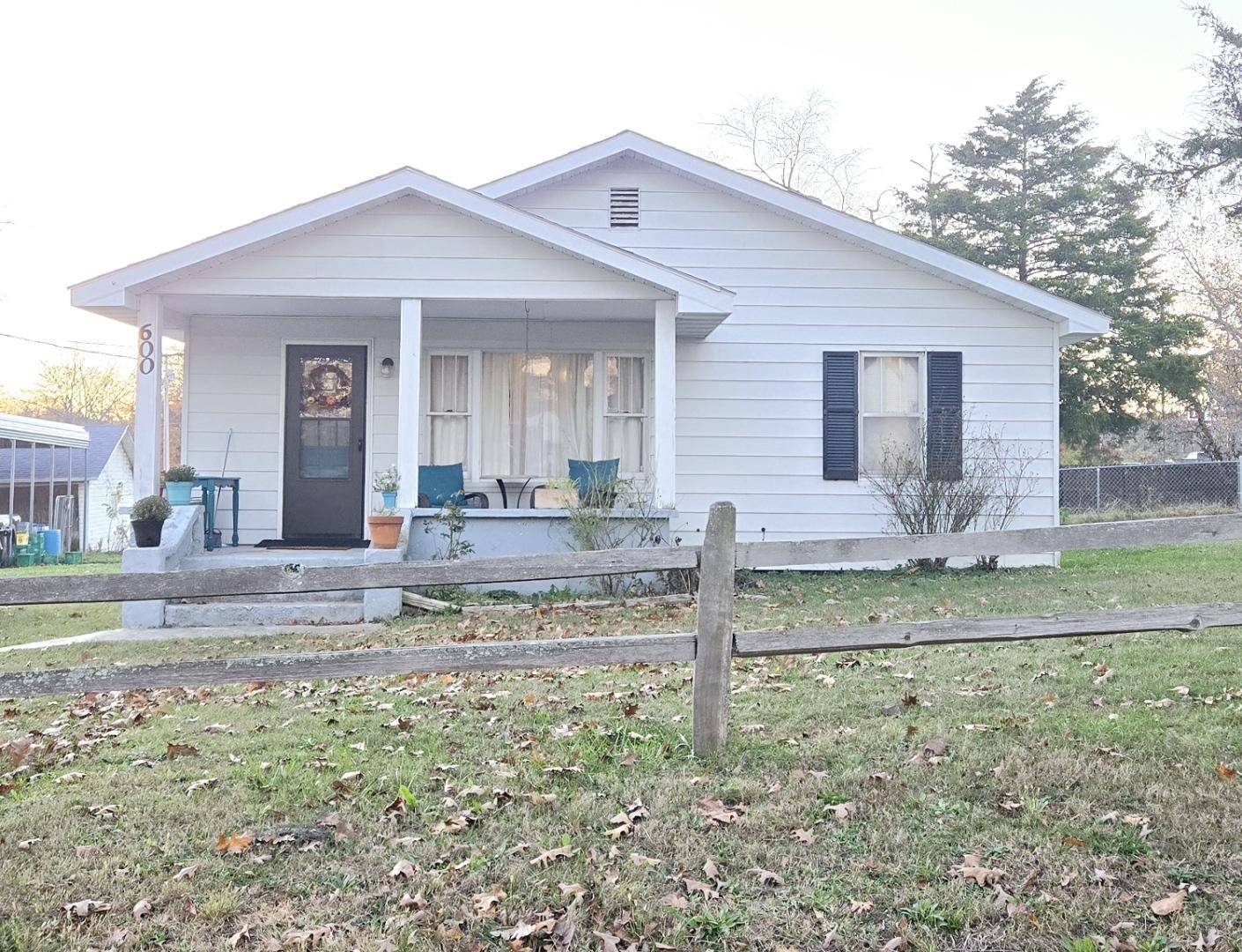 Mountain View, MO 65548,600 N Ash ST