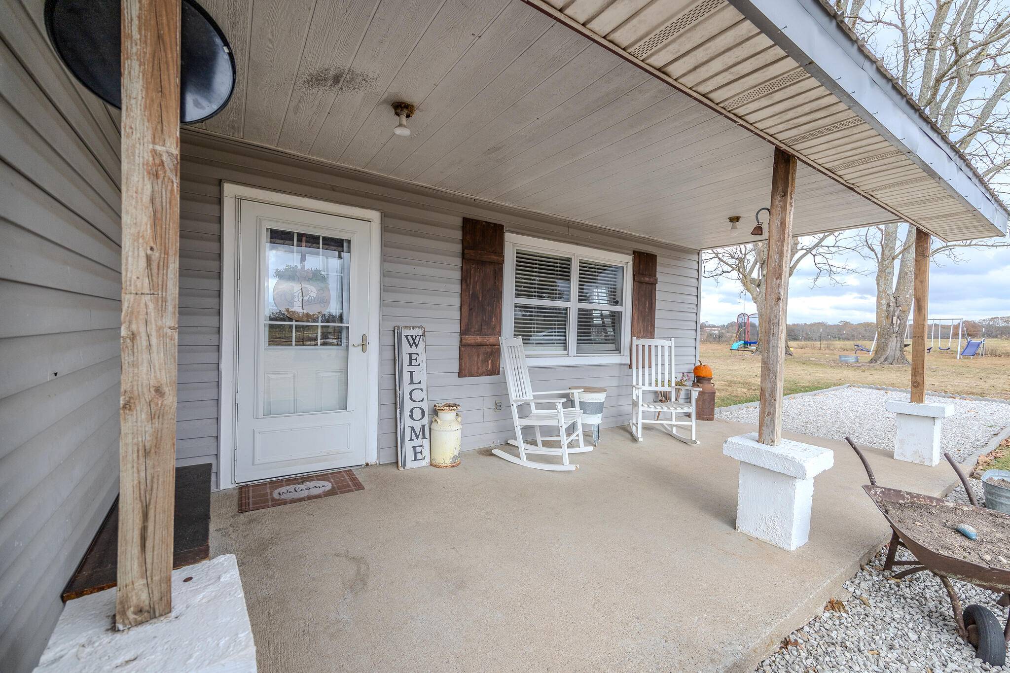 Macomb, MO 65702,4445 Findley RD