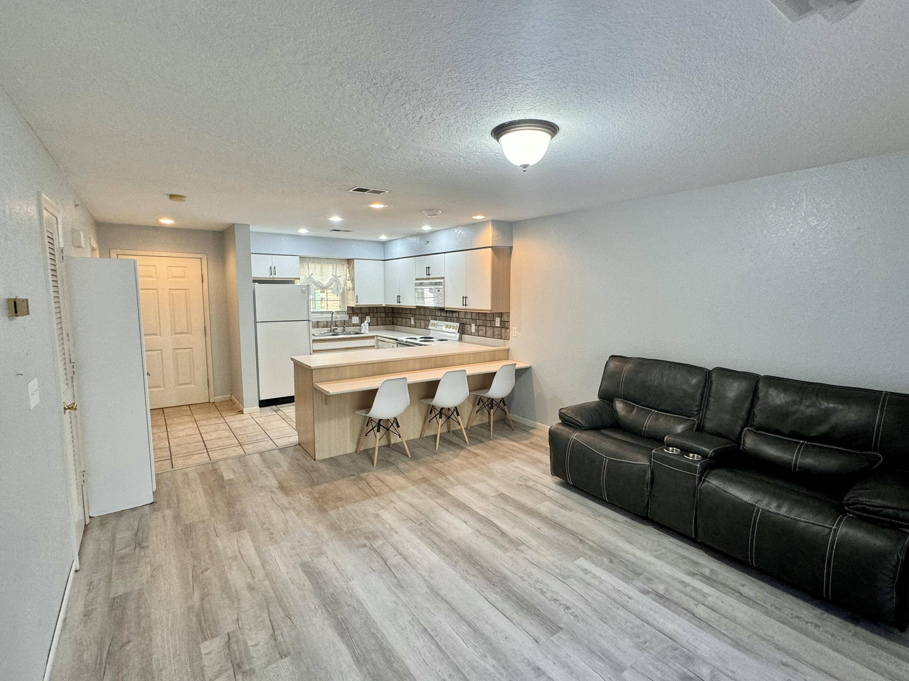 Branson, MO 65616,400 E Rockford DR #103